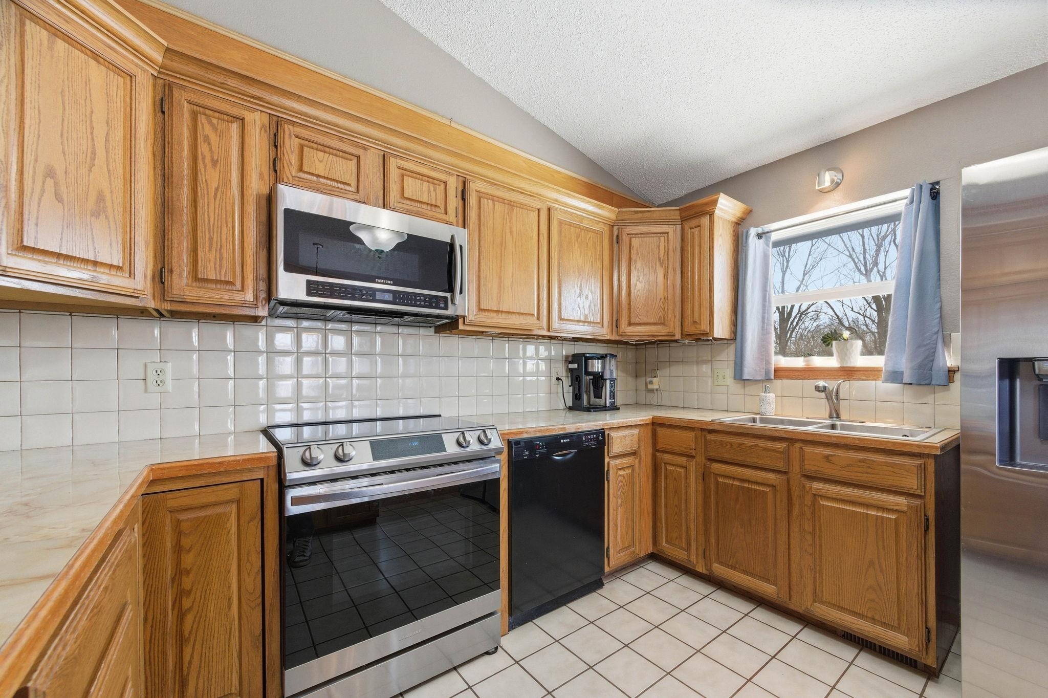 10407 E Countryside Circle Wichita KS 67207