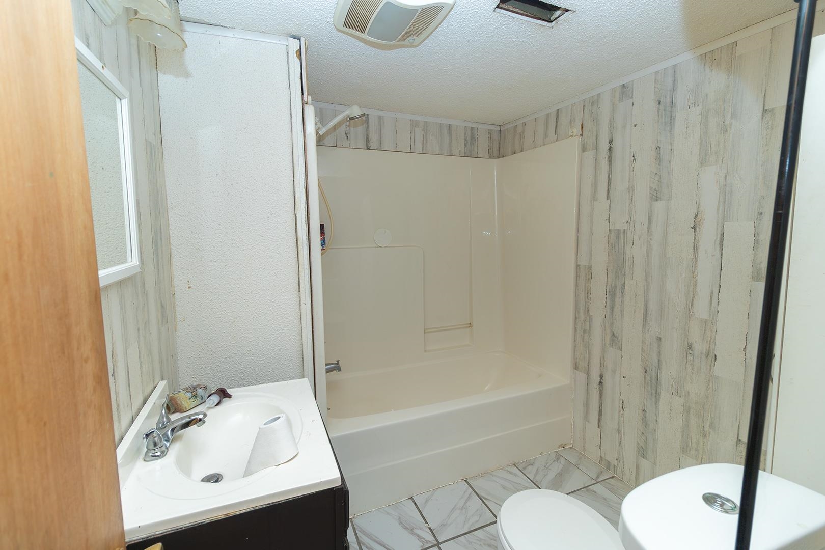 3152 N Wellington Place Wichita KS 67204
