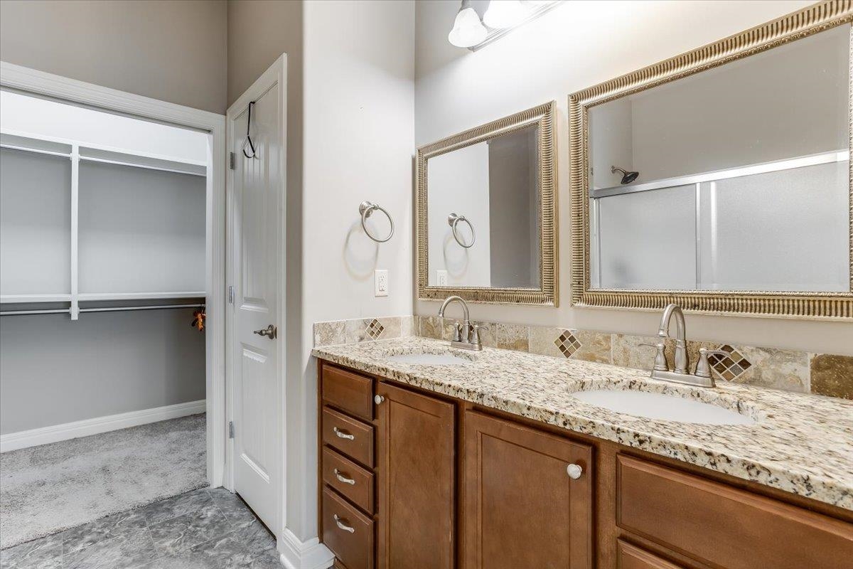 139 N Sheridan Avenue Valley Center KS 67147