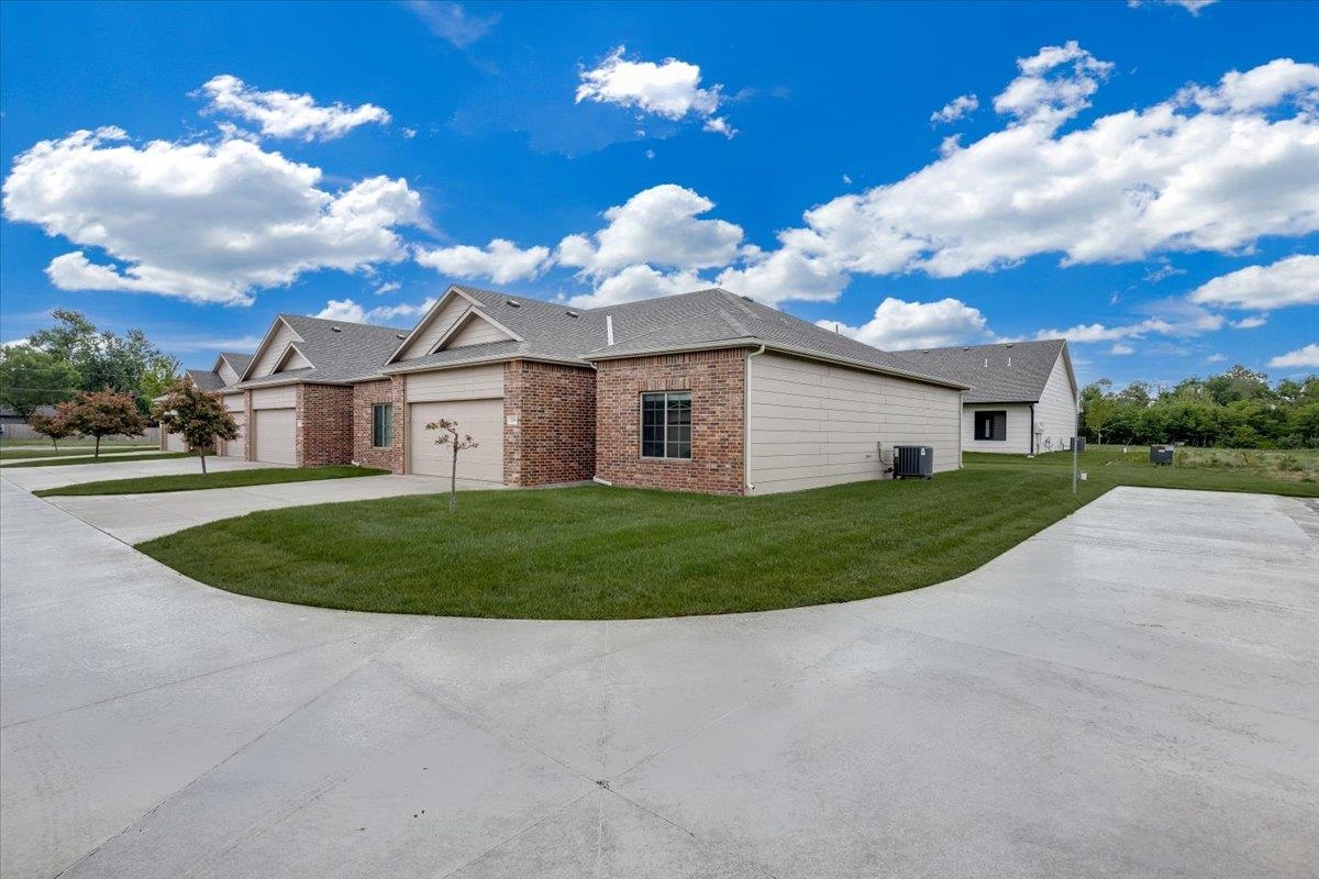 139 N Sheridan Avenue Valley Center KS 67147