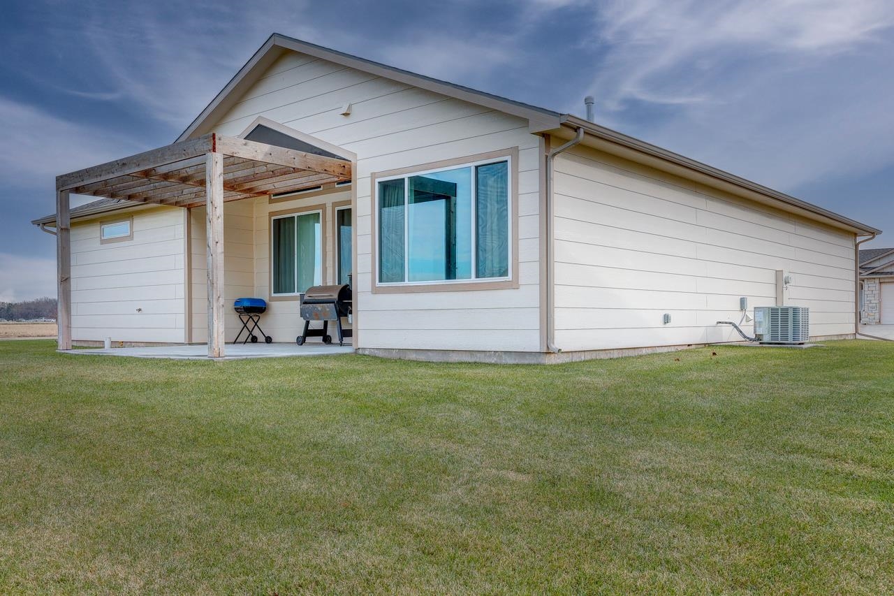 1205 E Park Glen Court Clearwater KS 67026