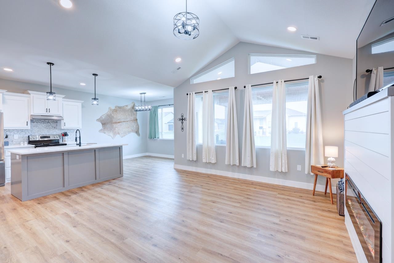 1205 E Park Glen Court Clearwater KS 67026