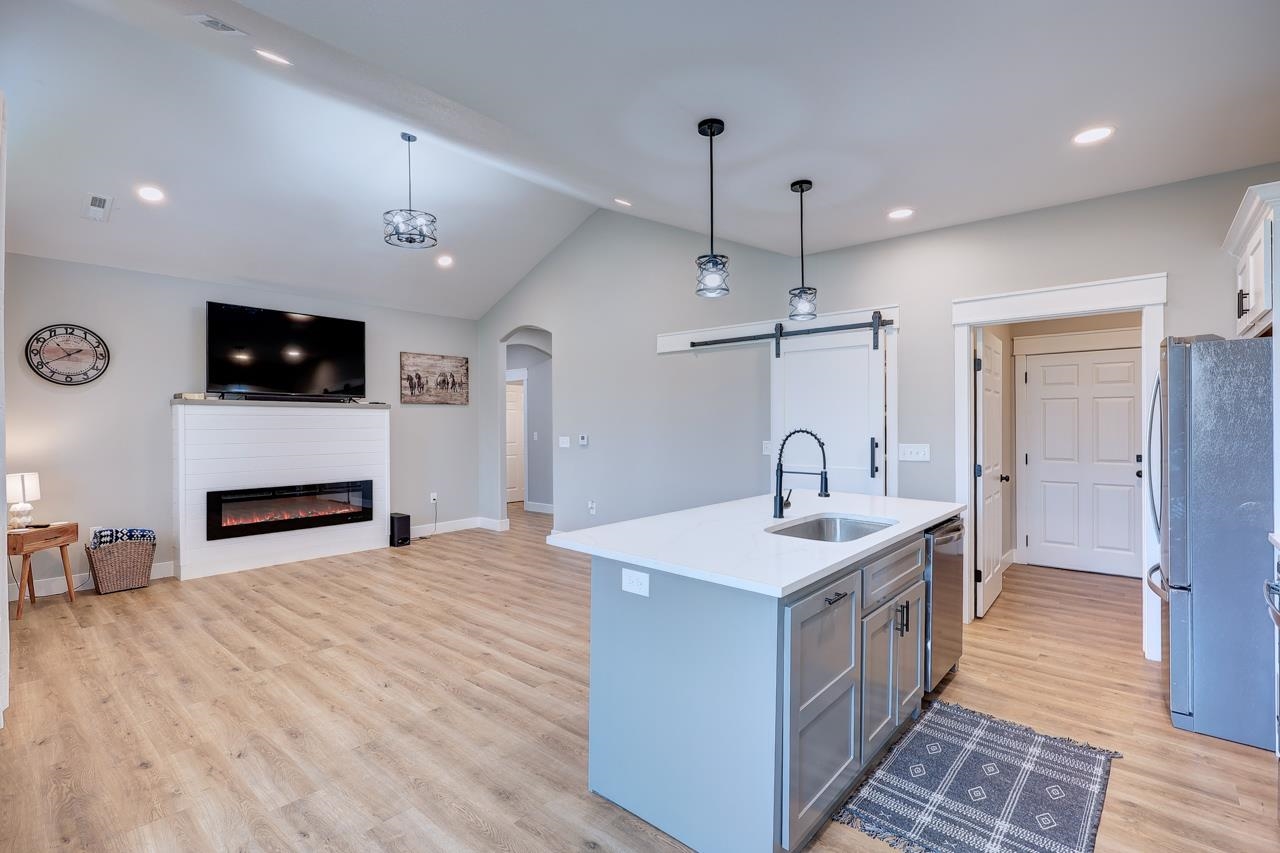 1205 E Park Glen Court Clearwater KS 67026