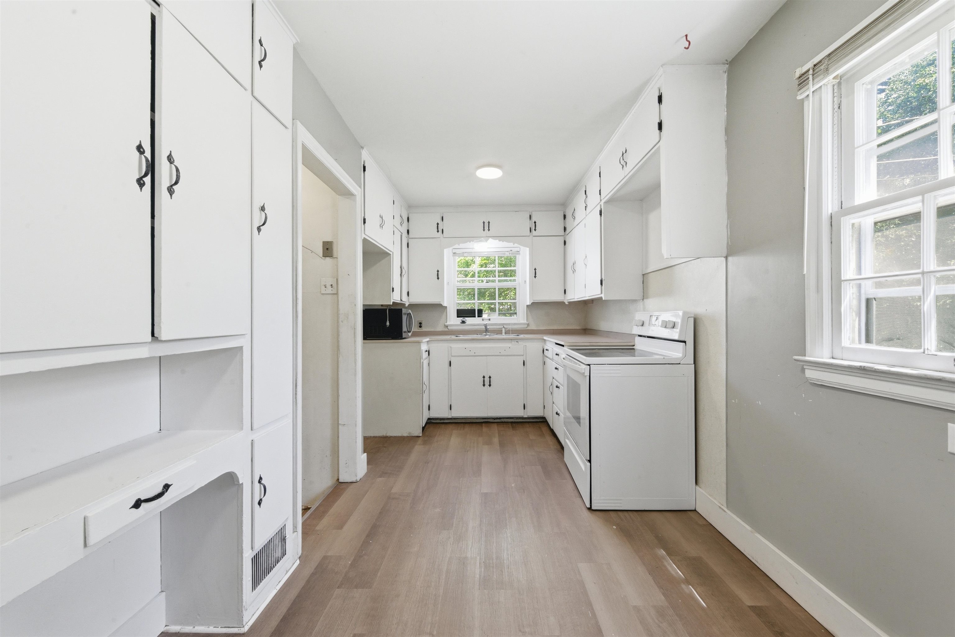 642 S Sylvan Wichita KS 67218