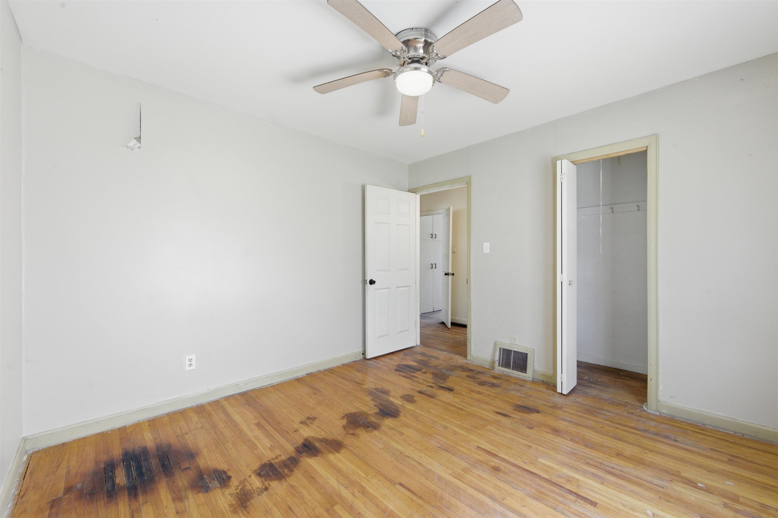 642 S Sylvan Wichita KS 67218