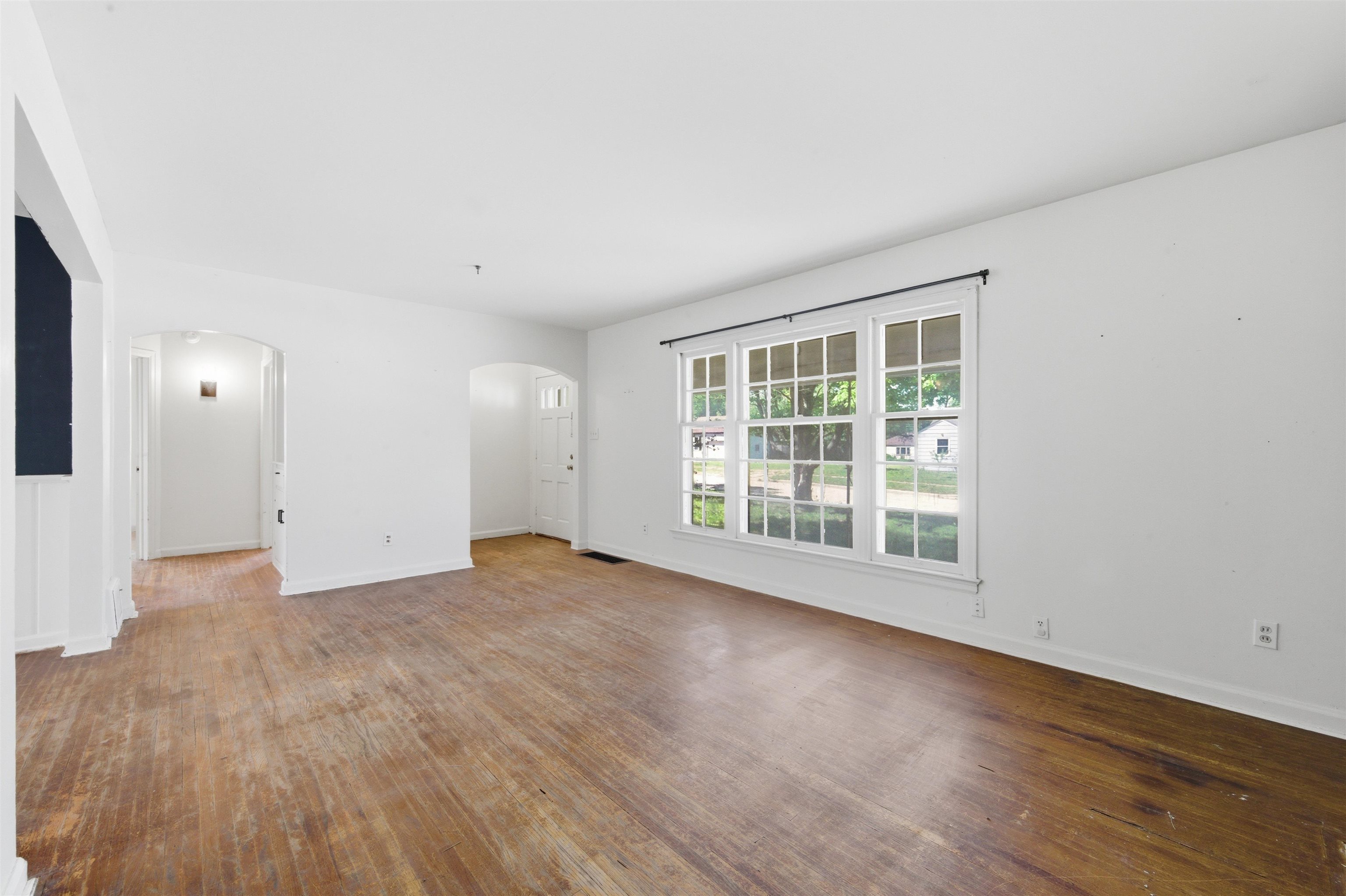 642 S Sylvan Wichita KS 67218