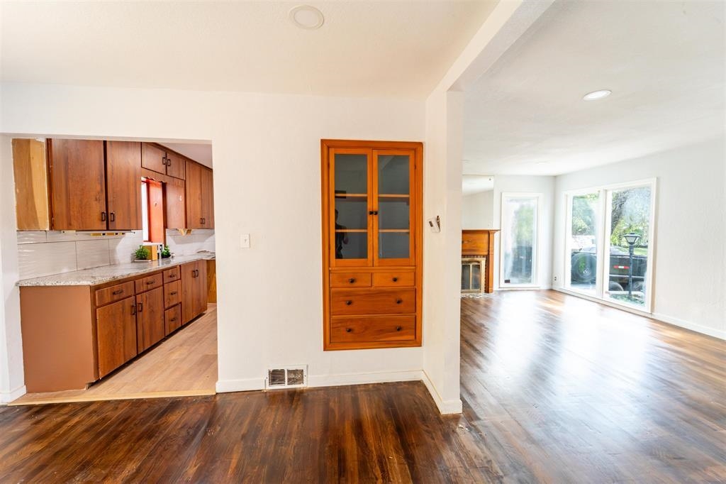 3109 E Maplewood Wichita KS 67214