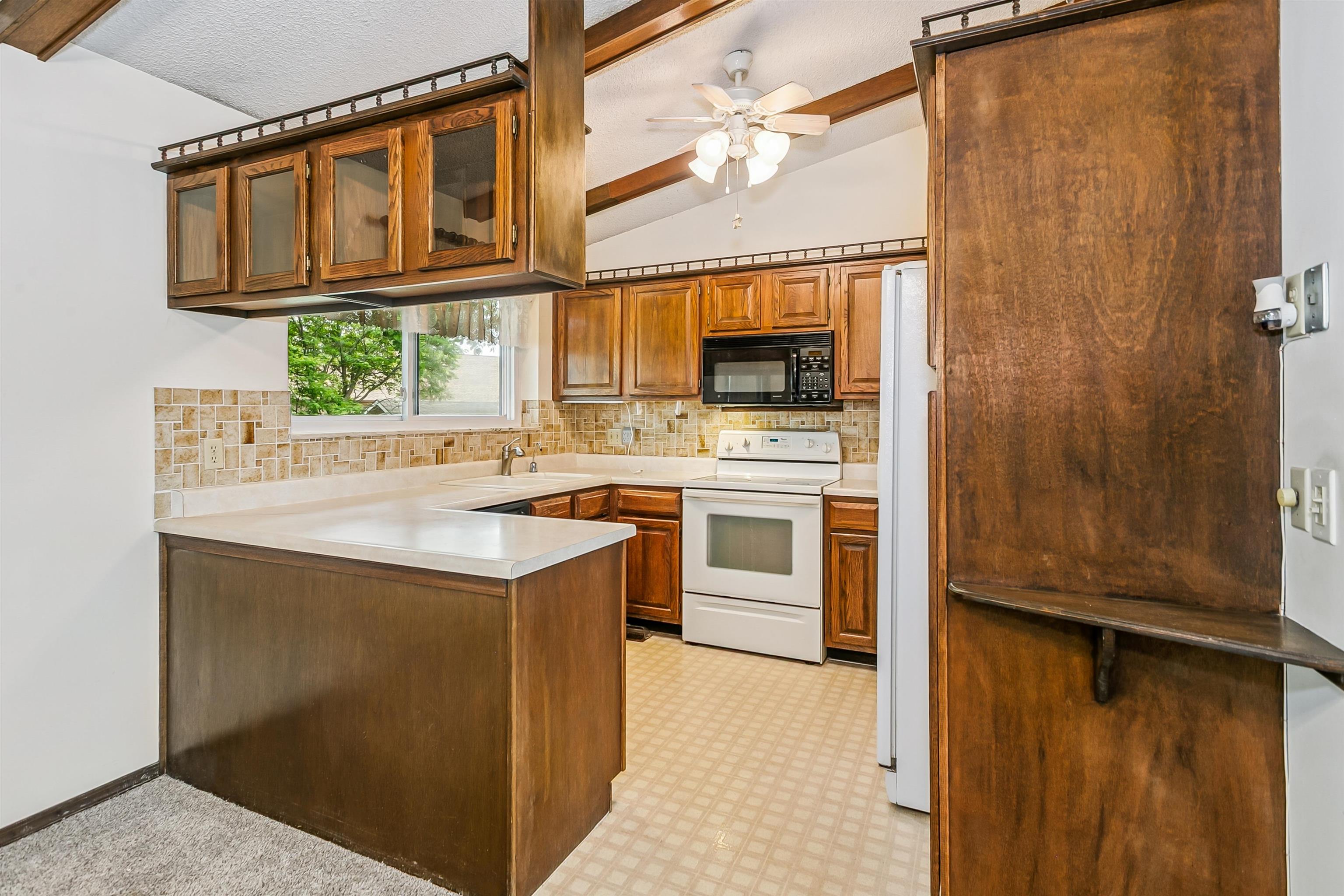 3304 Colonial Court Augusta KS 67010