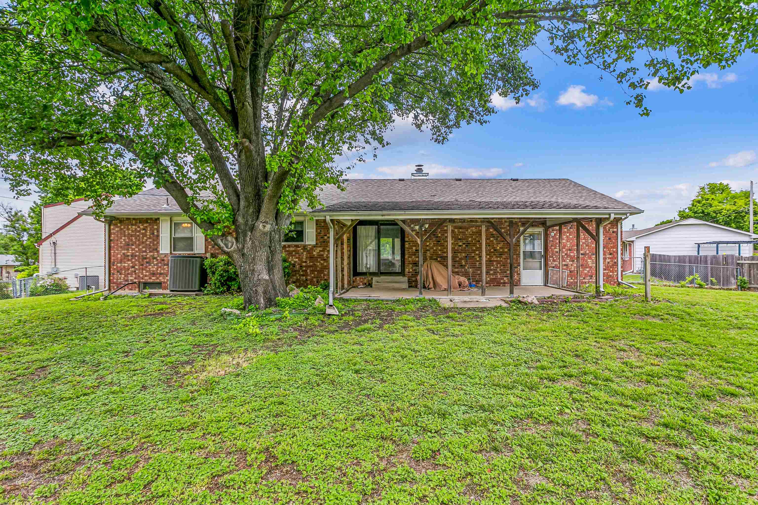 3304 Colonial Court Augusta KS 67010