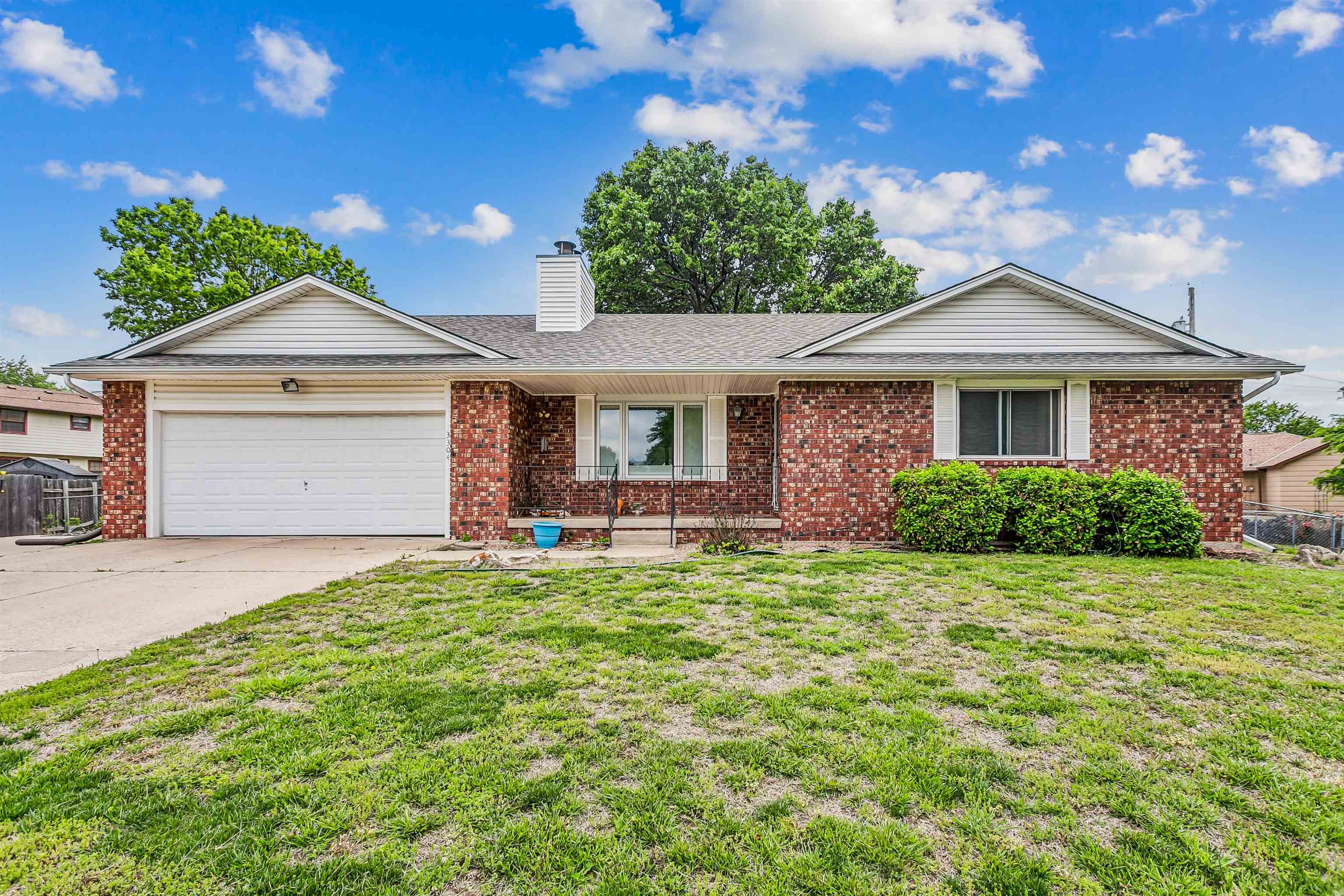 3304 Colonial Court Augusta KS 67010