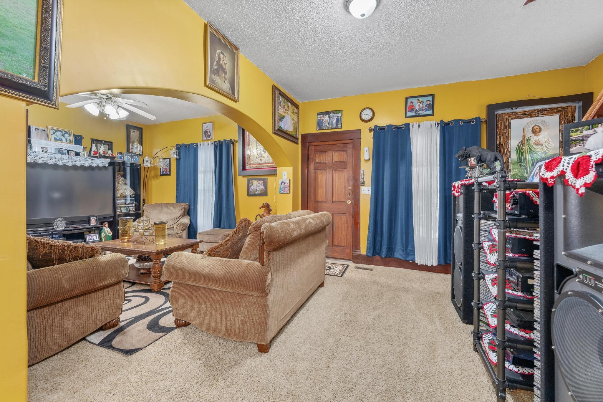 1856 N Park Place Wichita KS 67203