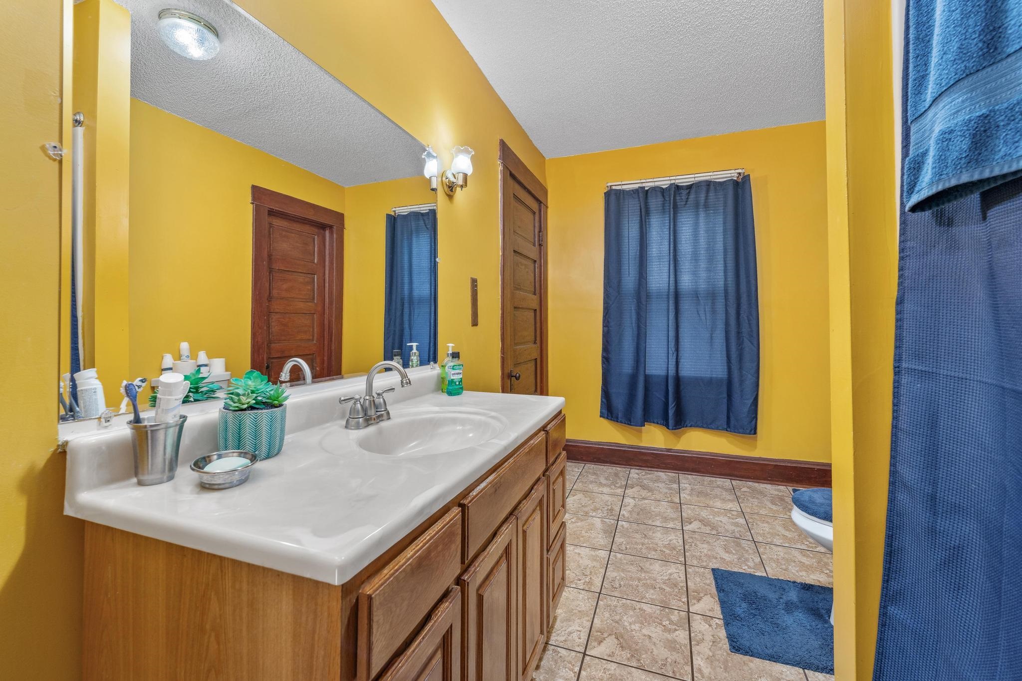 1856 N Park Place Wichita KS 67203