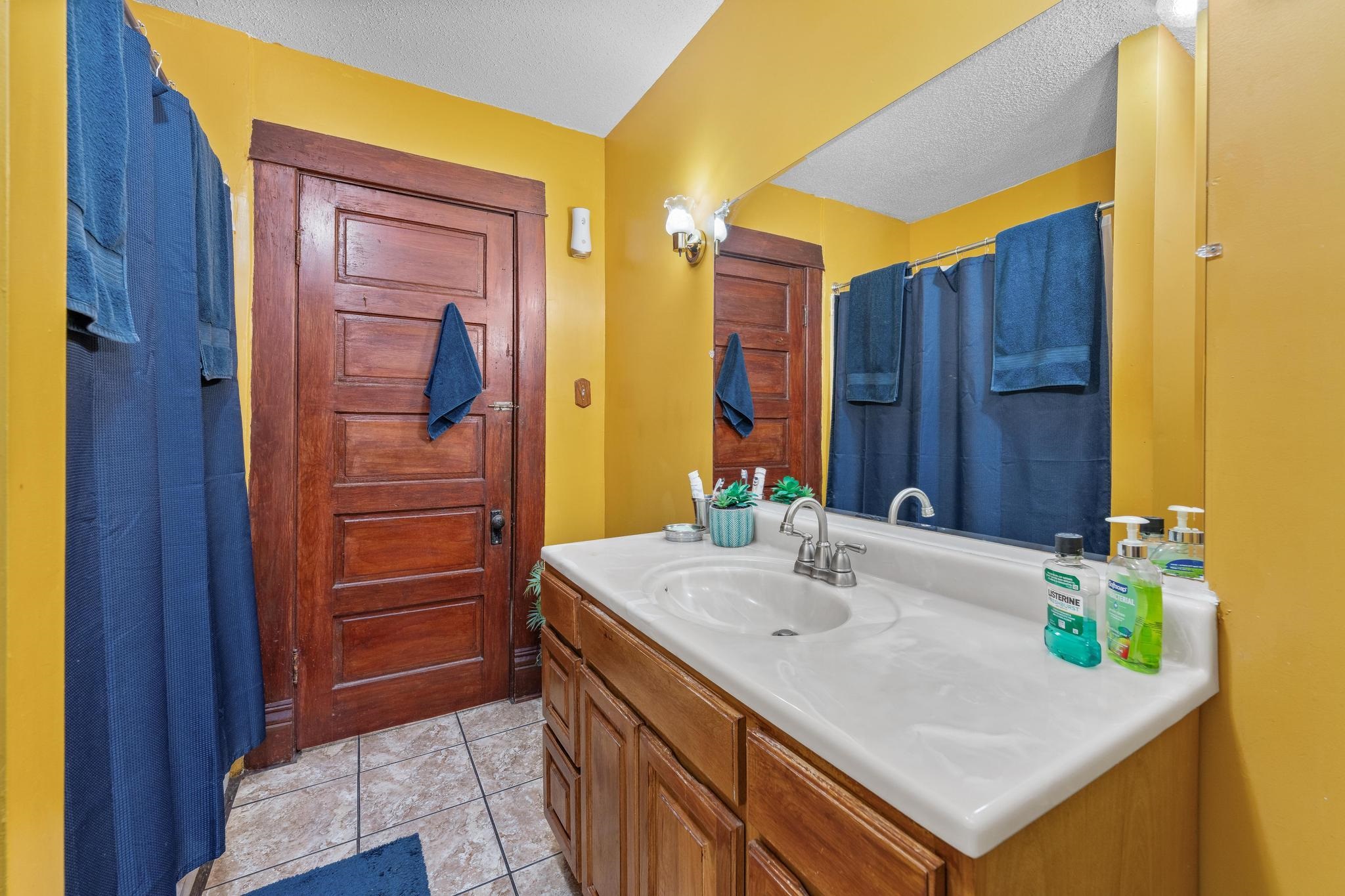 1856 N Park Place Wichita KS 67203