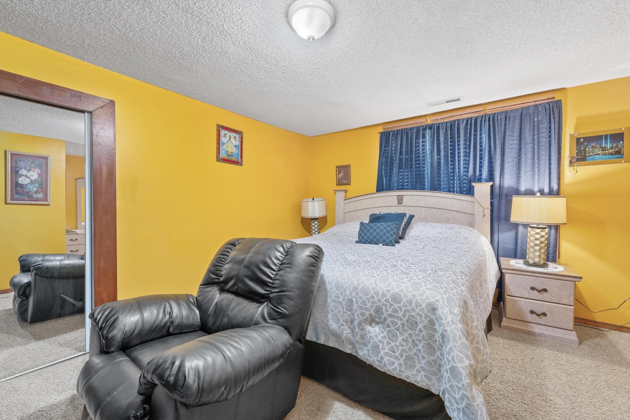 1856 N Park Place Wichita KS 67203