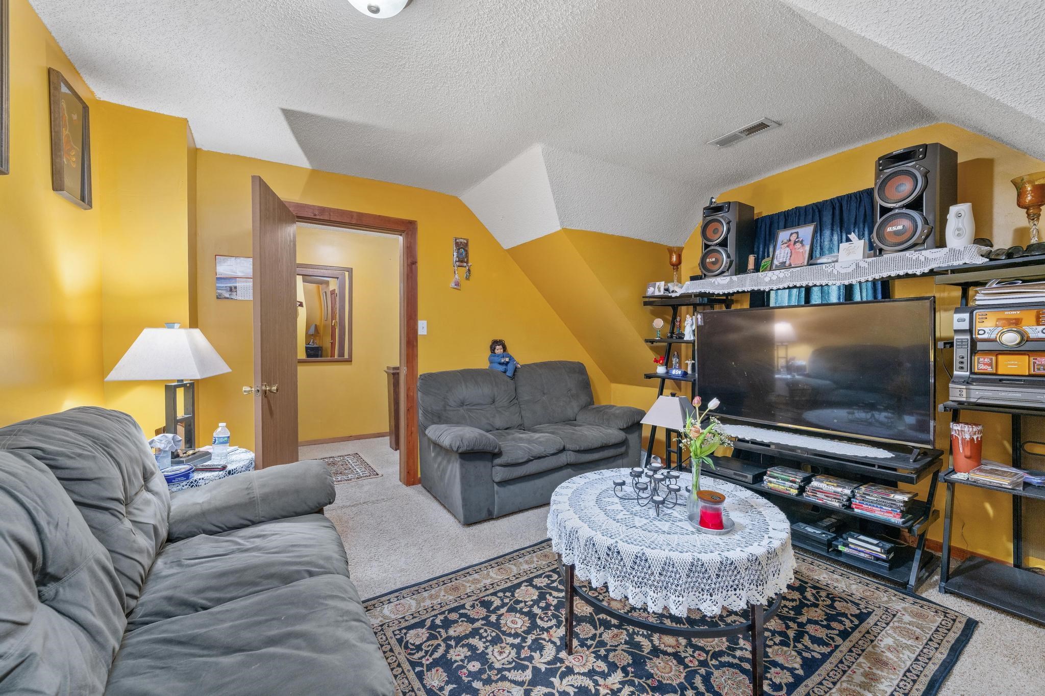 1856 N Park Place Wichita KS 67203