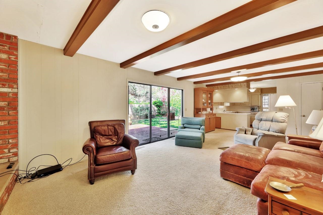 673 N Broadmoor Avenue Wichita KS 67206