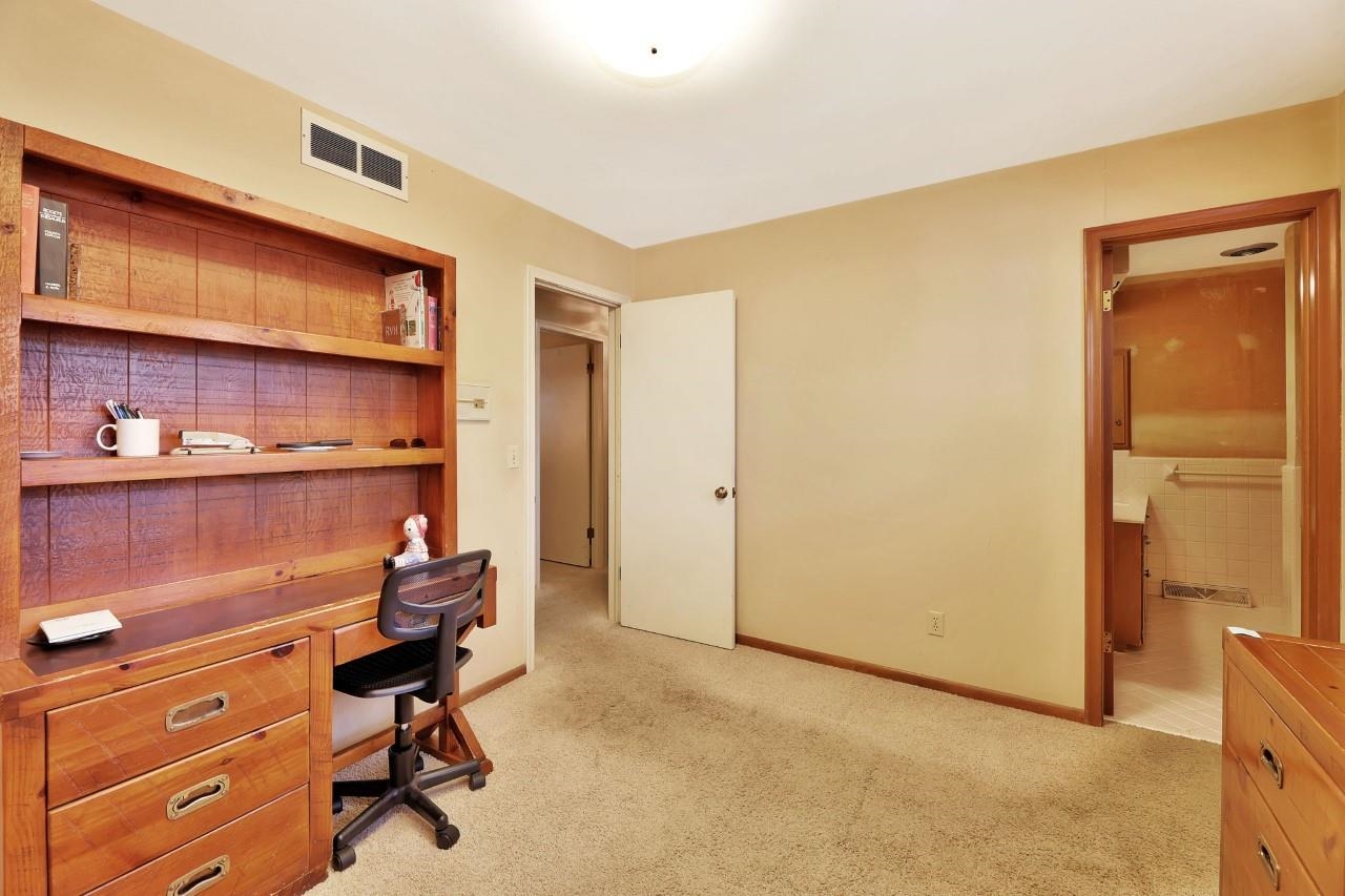 673 N Broadmoor Avenue Wichita KS 67206