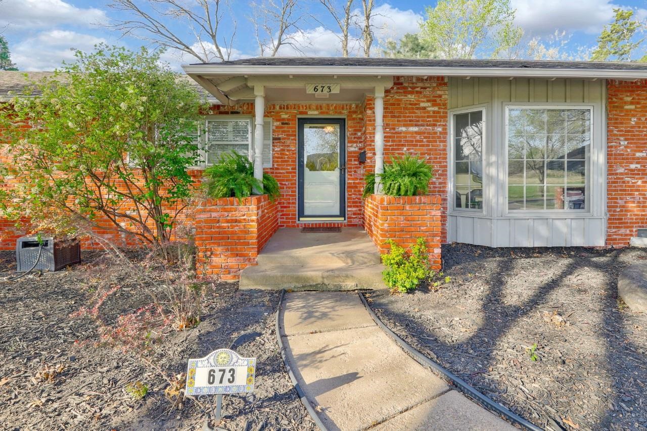 673 N Broadmoor Avenue Wichita KS 67206
