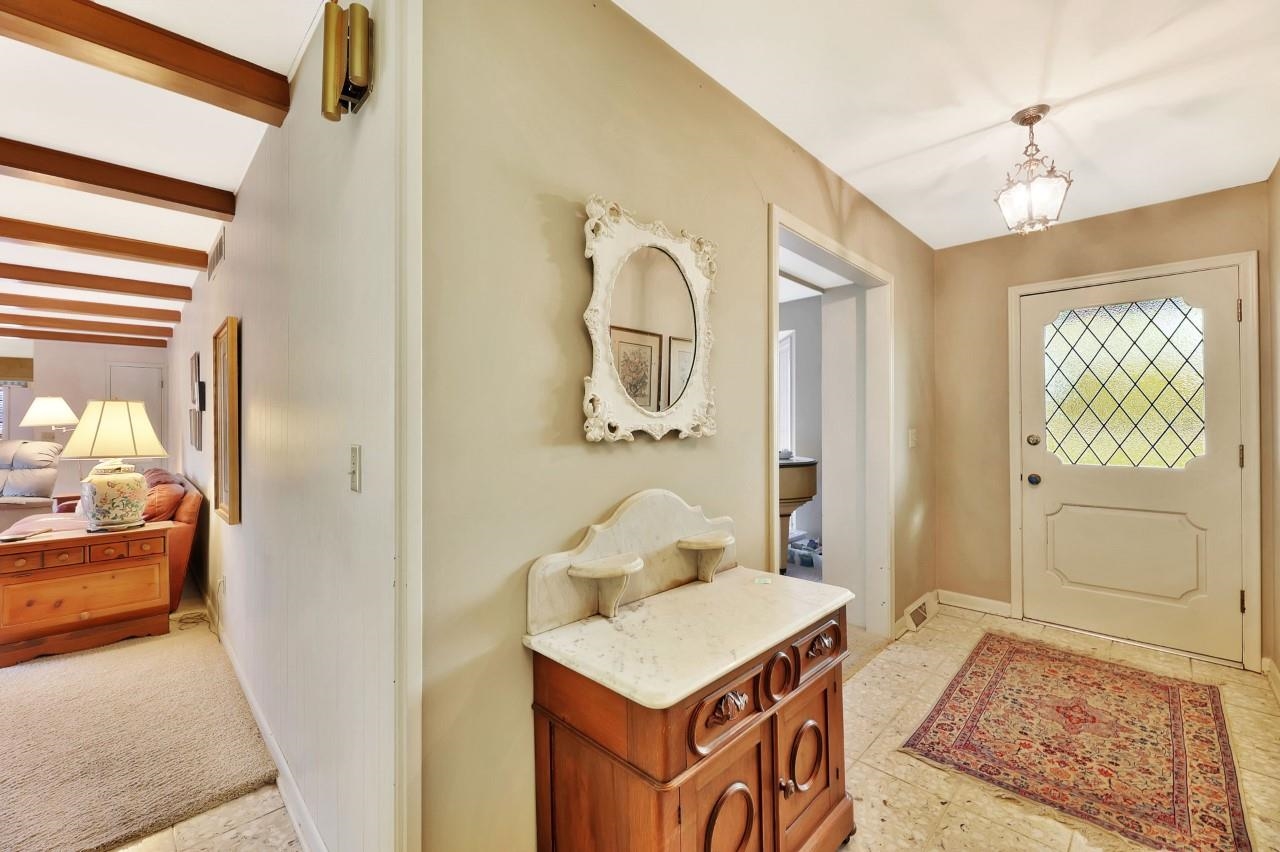 673 N Broadmoor Avenue Wichita KS 67206