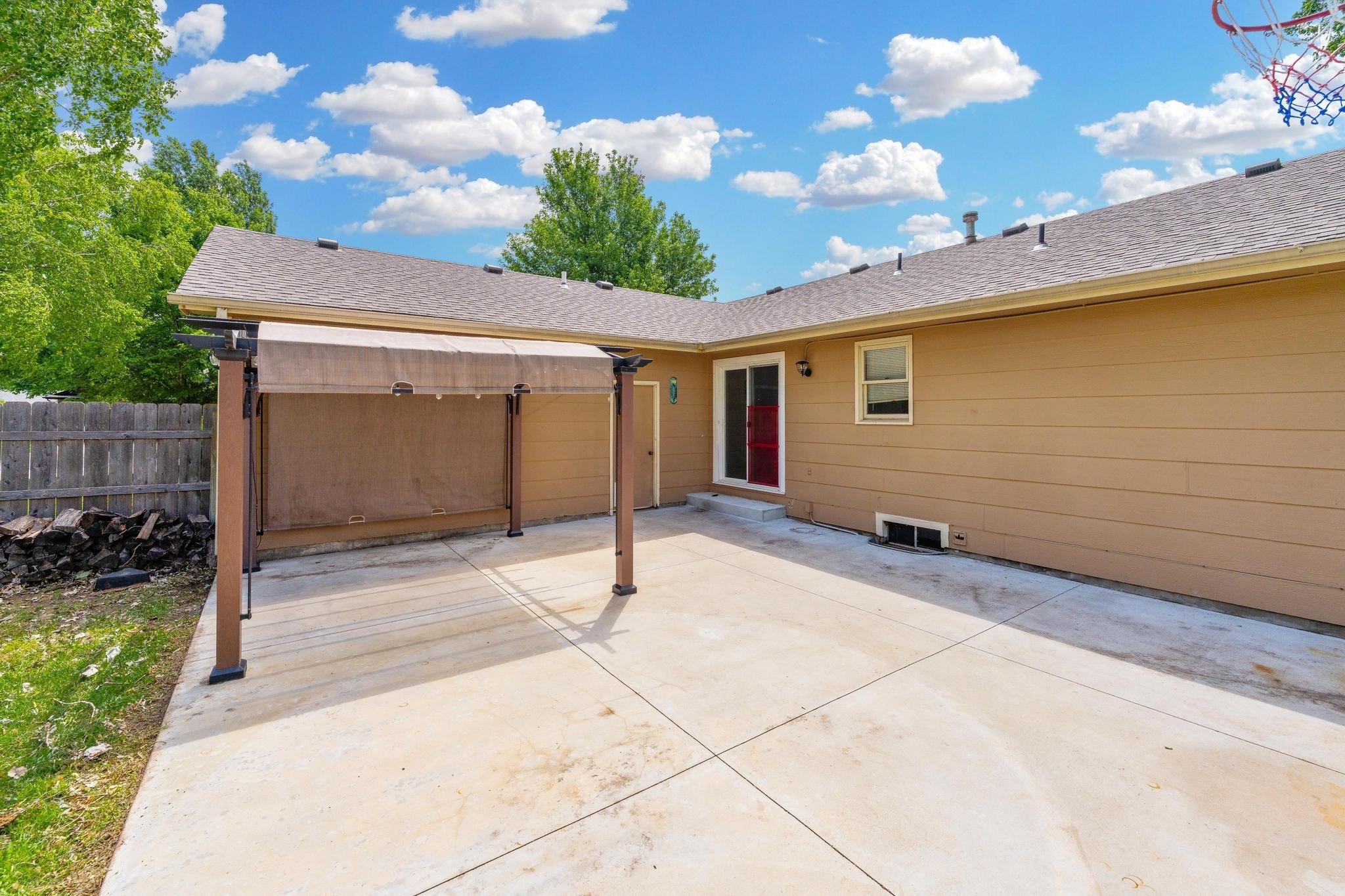 1809 N Topaz Wichita KS 67212