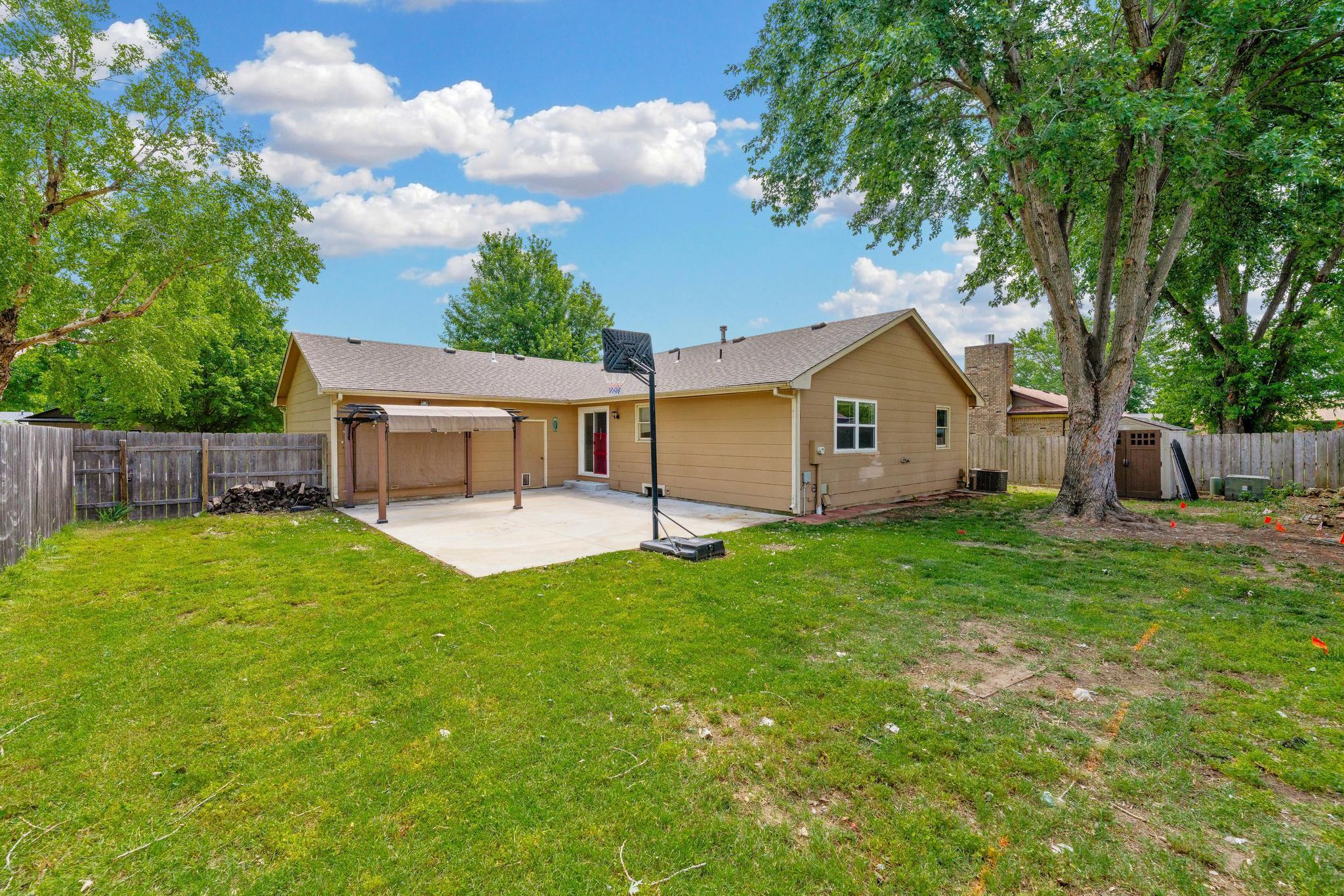1809 N Topaz Wichita KS 67212