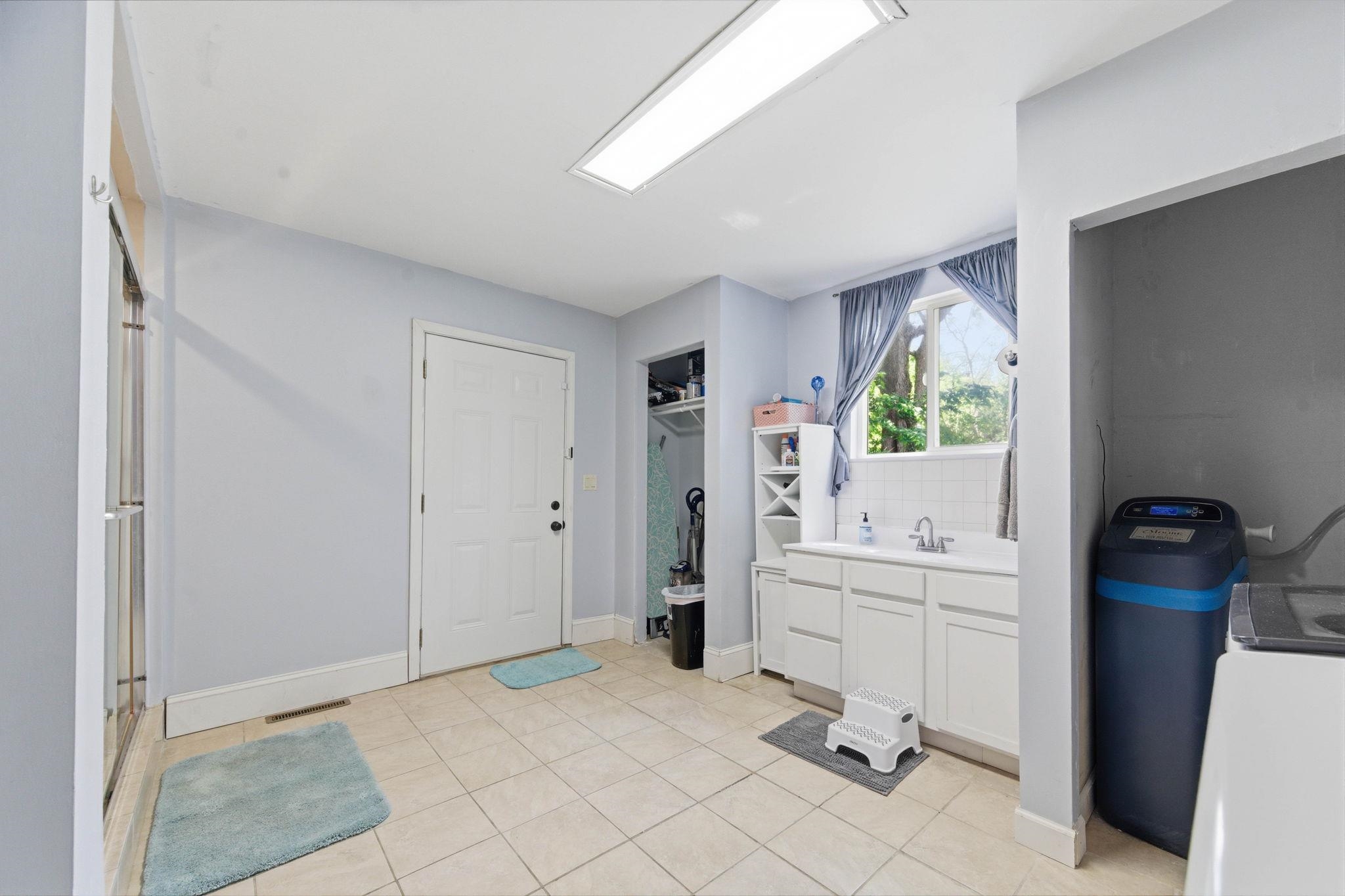 310 N Park Avenue Valley Center KS 67147