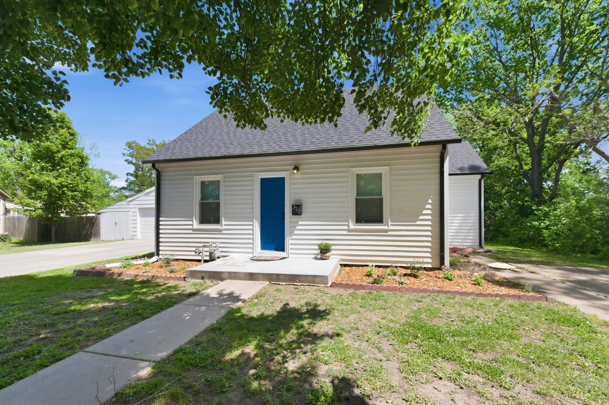 310 N Park Avenue Valley Center KS 67147