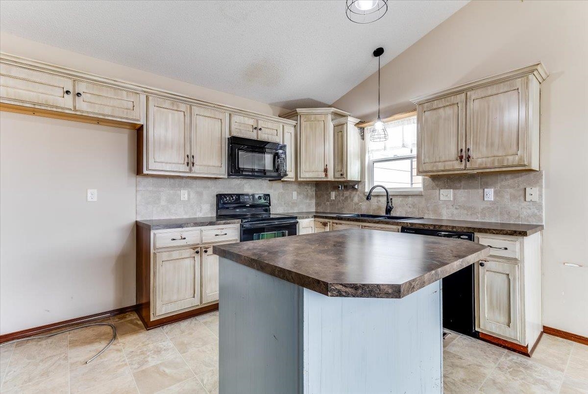 2314 S Limuel Circle Wichita KS 67235