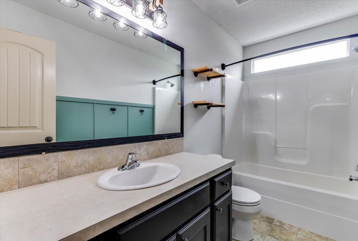 2314 S Limuel Circle Wichita KS 67235