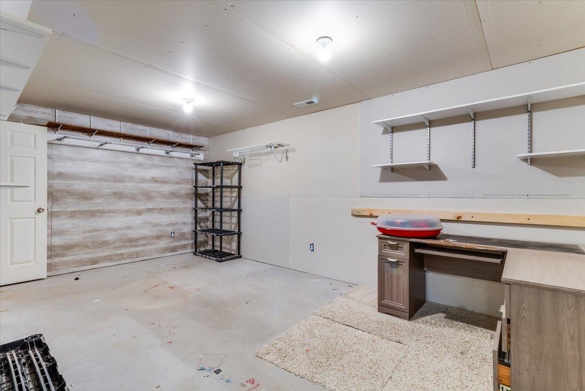 2314 S Limuel Circle Wichita KS 67235