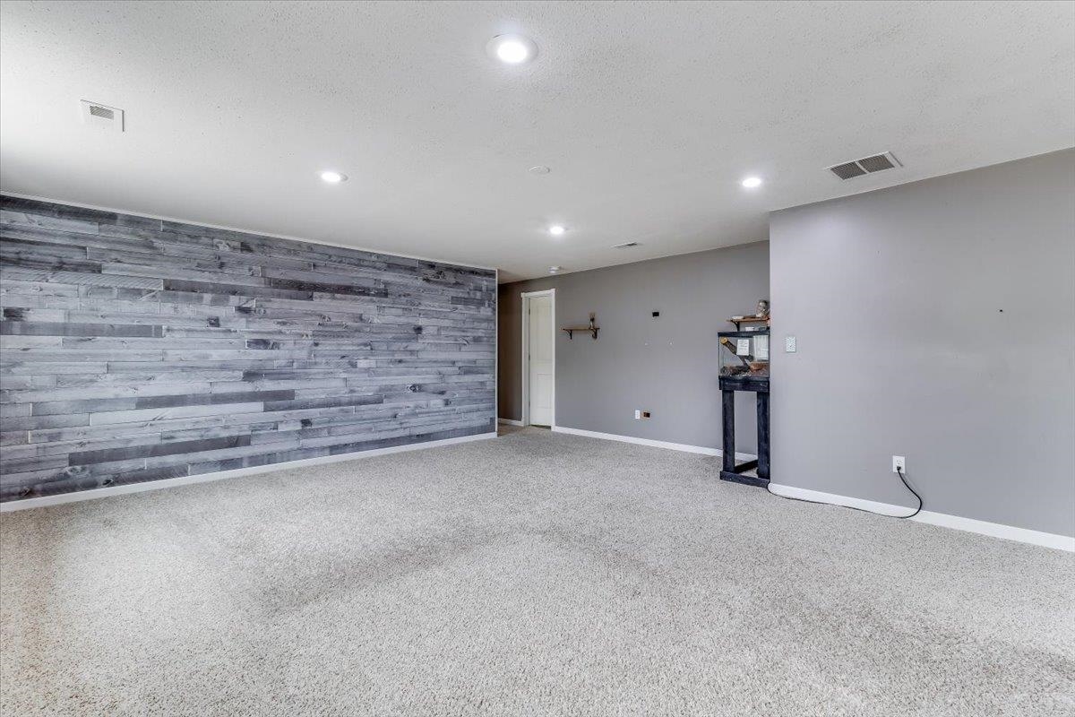2314 S Limuel Circle Wichita KS 67235