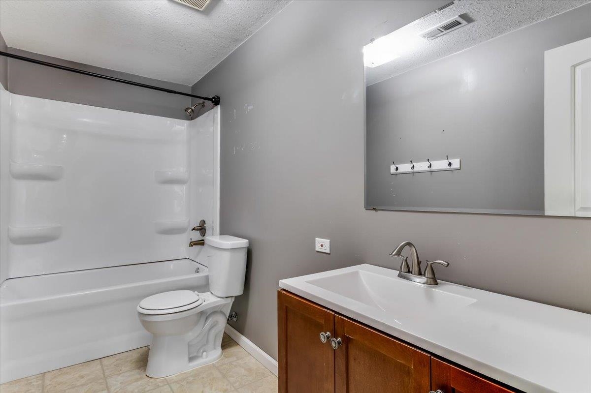 2314 S Limuel Circle Wichita KS 67235