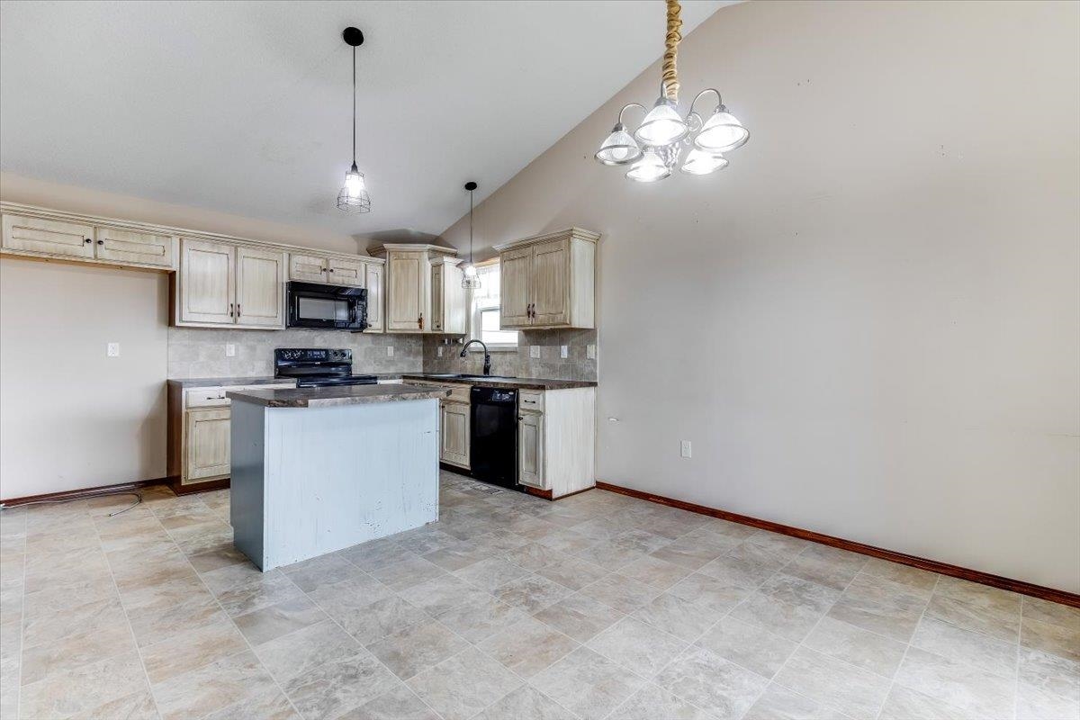 2314 S Limuel Circle Wichita KS 67235