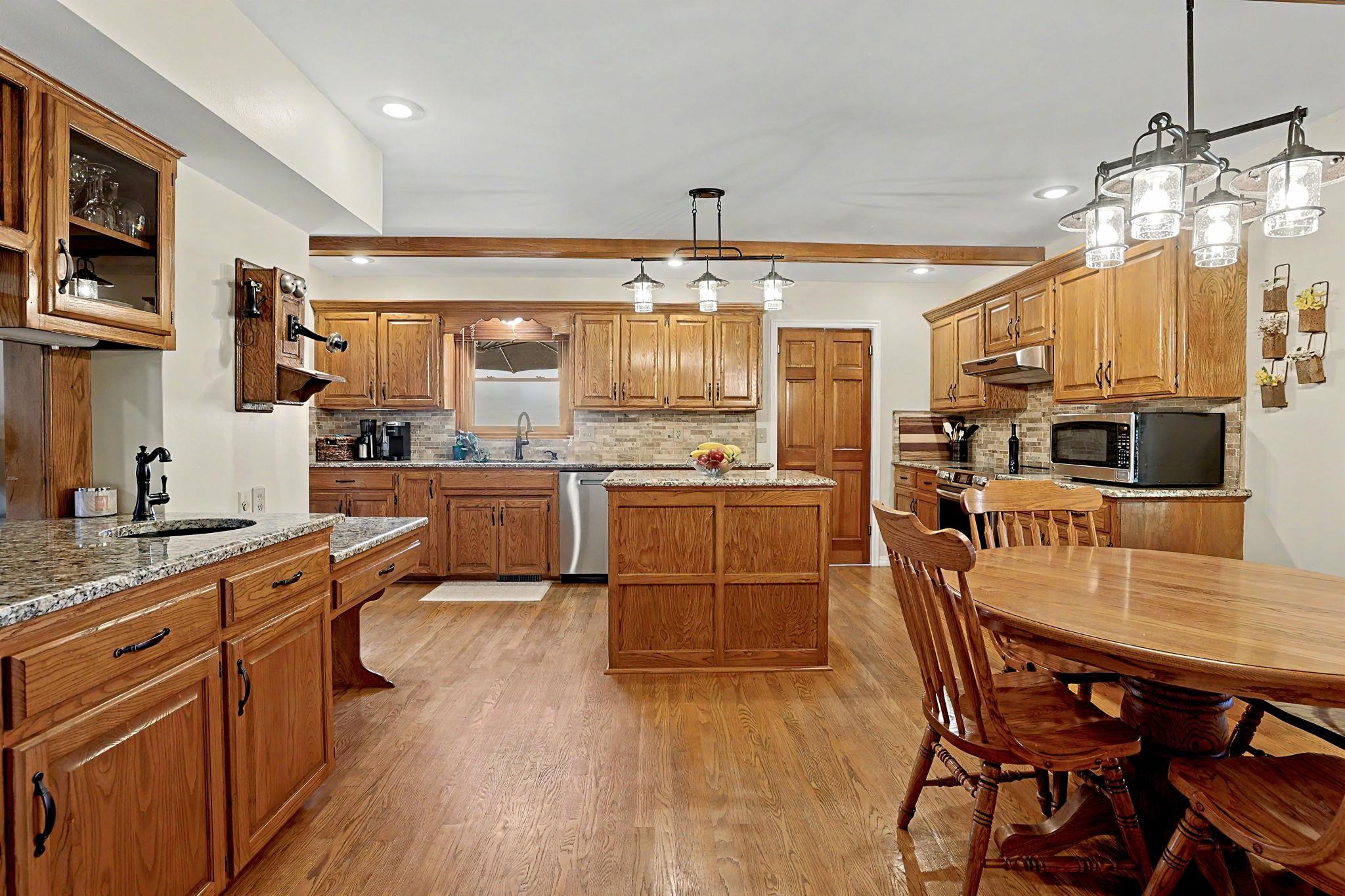 7320 E Oxford Wichita KS 67226