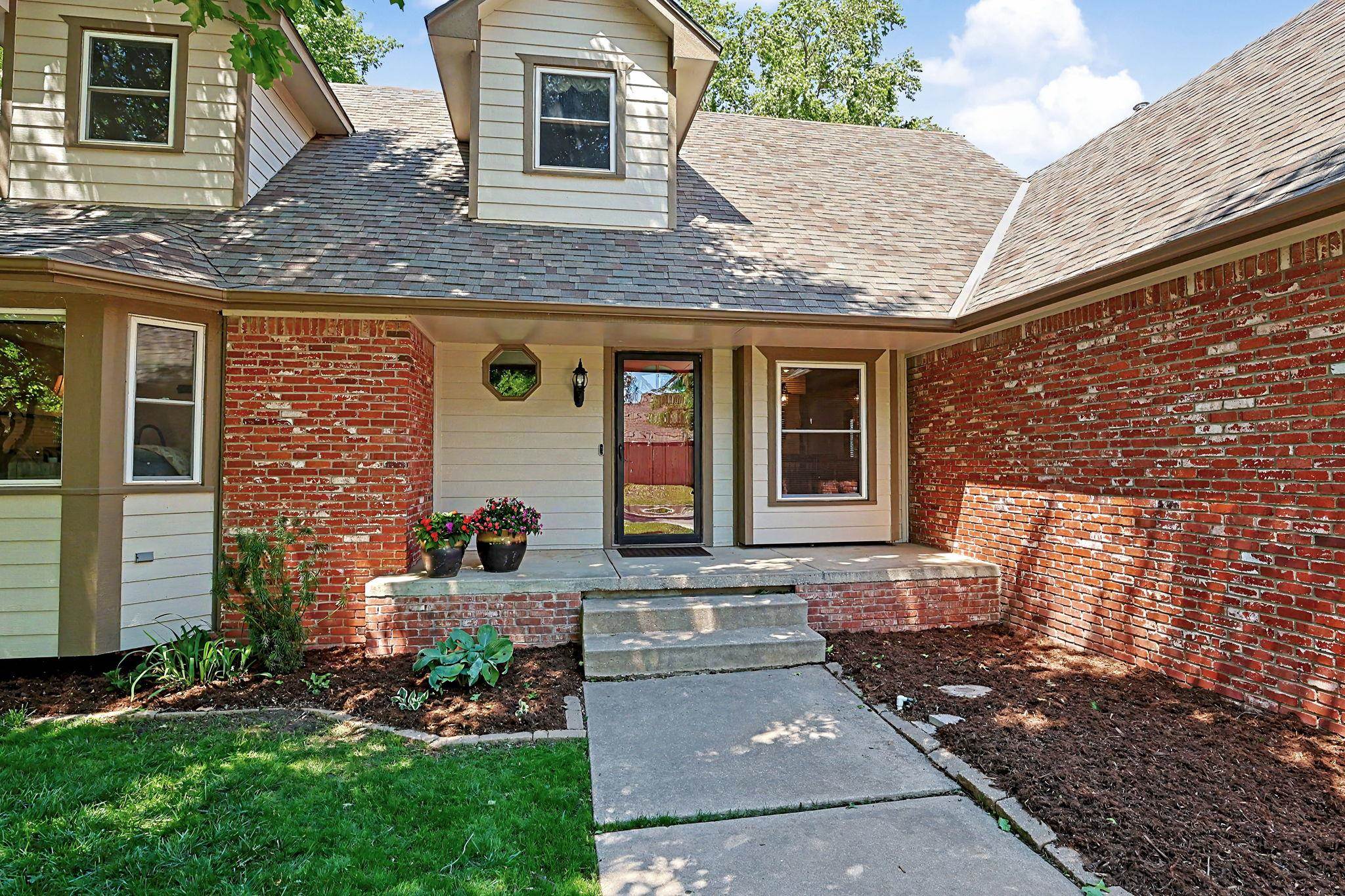 7320 E Oxford Wichita KS 67226