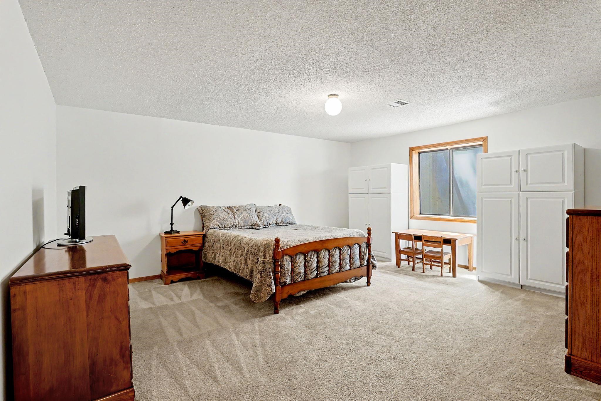 7320 E Oxford Wichita KS 67226