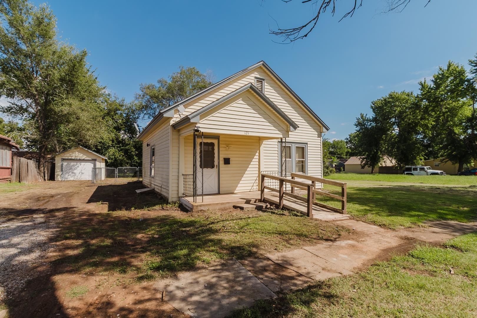 121 S Lincoln Avenue Anthony KS 67003