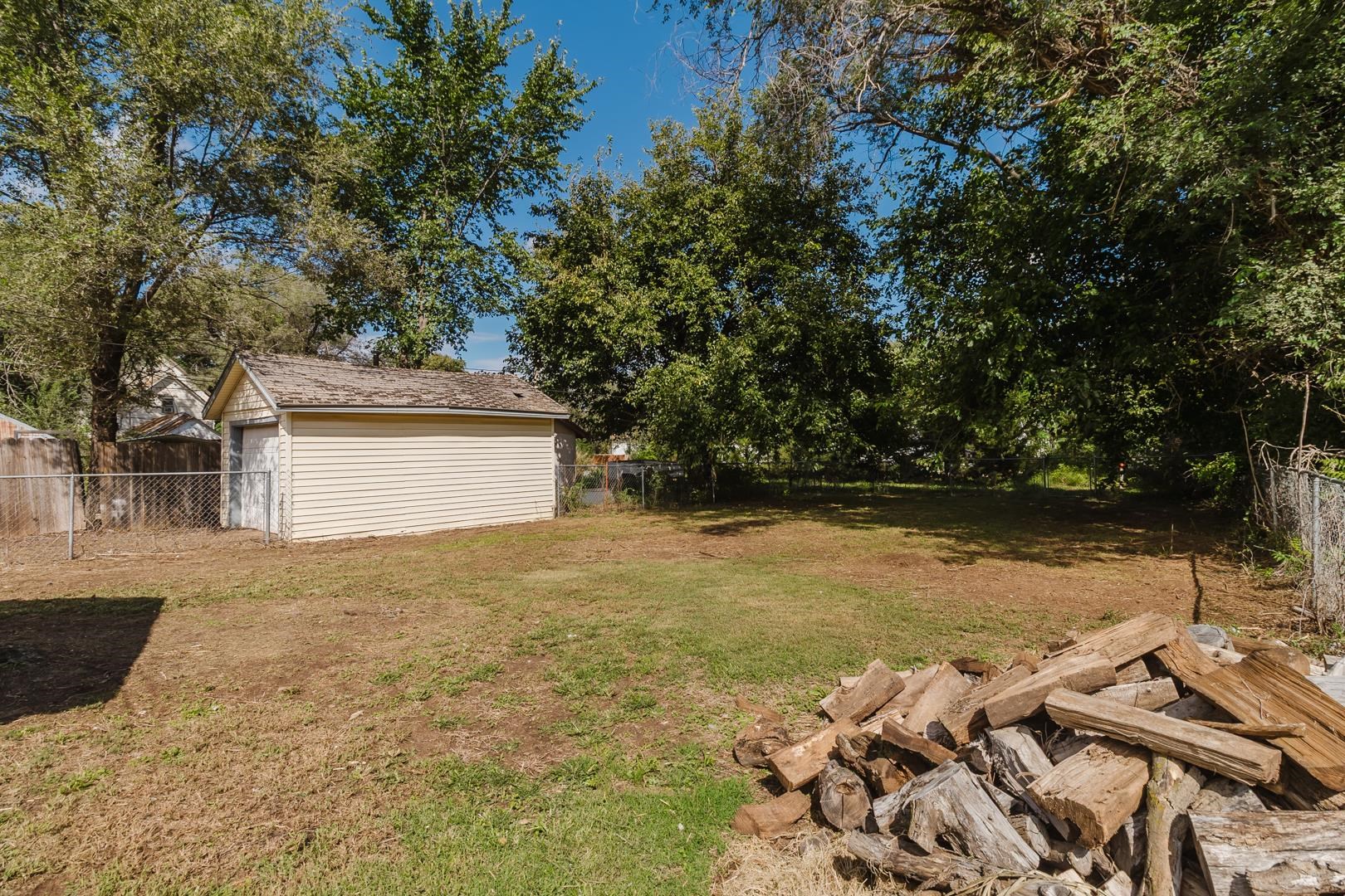 121 S Lincoln Avenue Anthony KS 67003