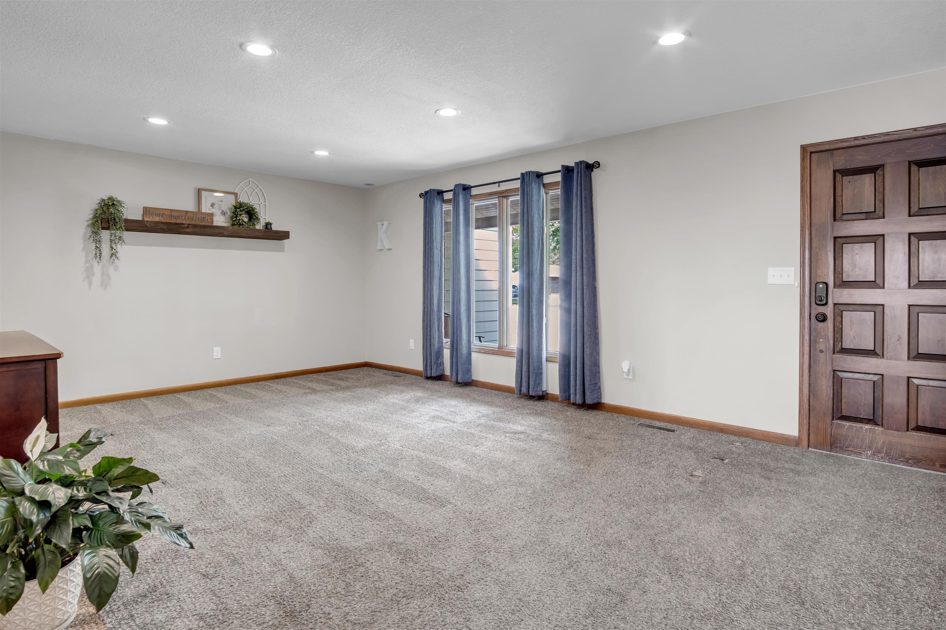 305 Wills Lane Halstead KS 67056