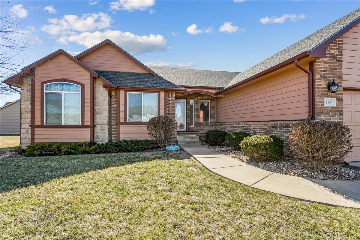 2407 N Flutter Lane Wichita KS 67228