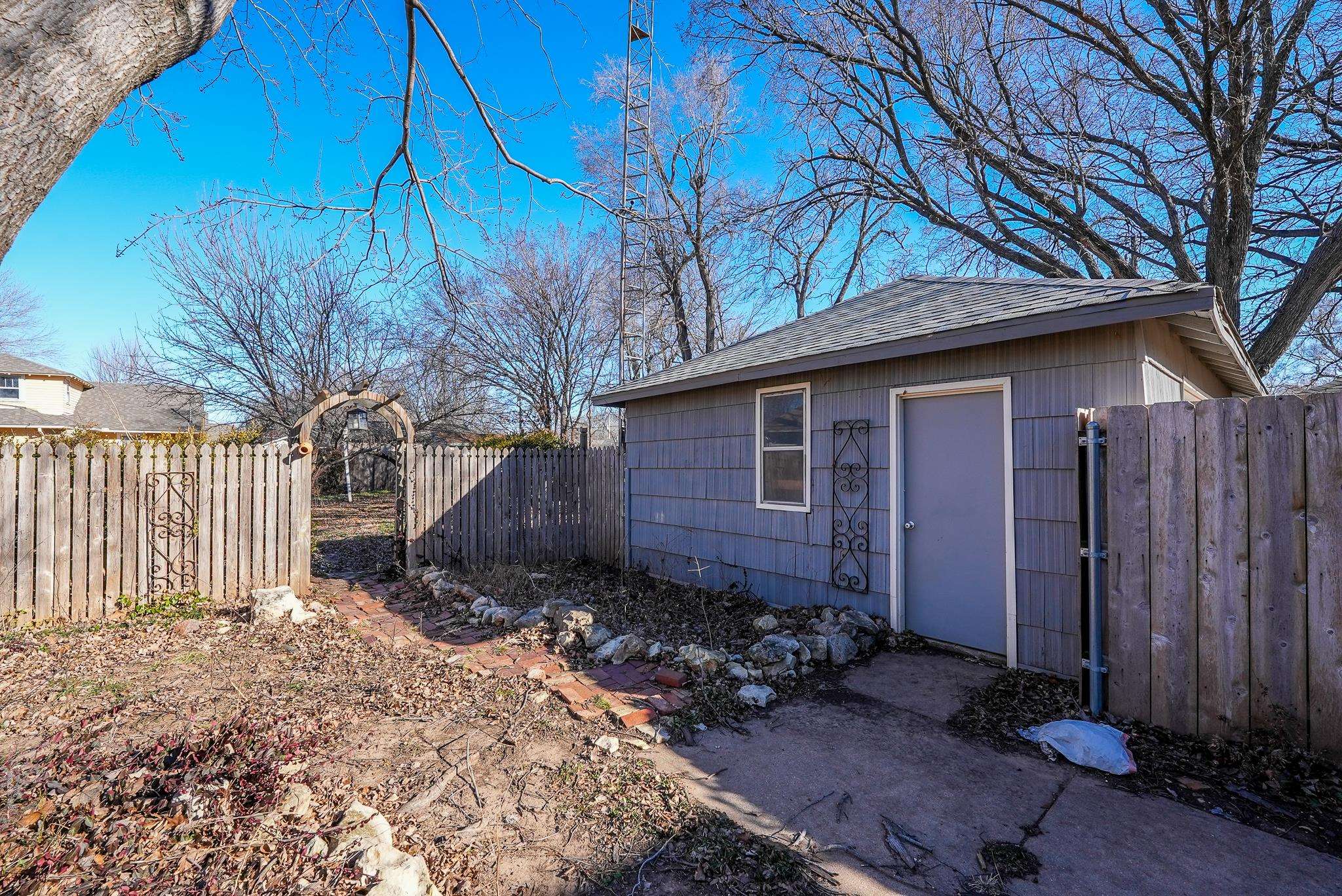 826 W 4th Avenue El Dorado KS 67042