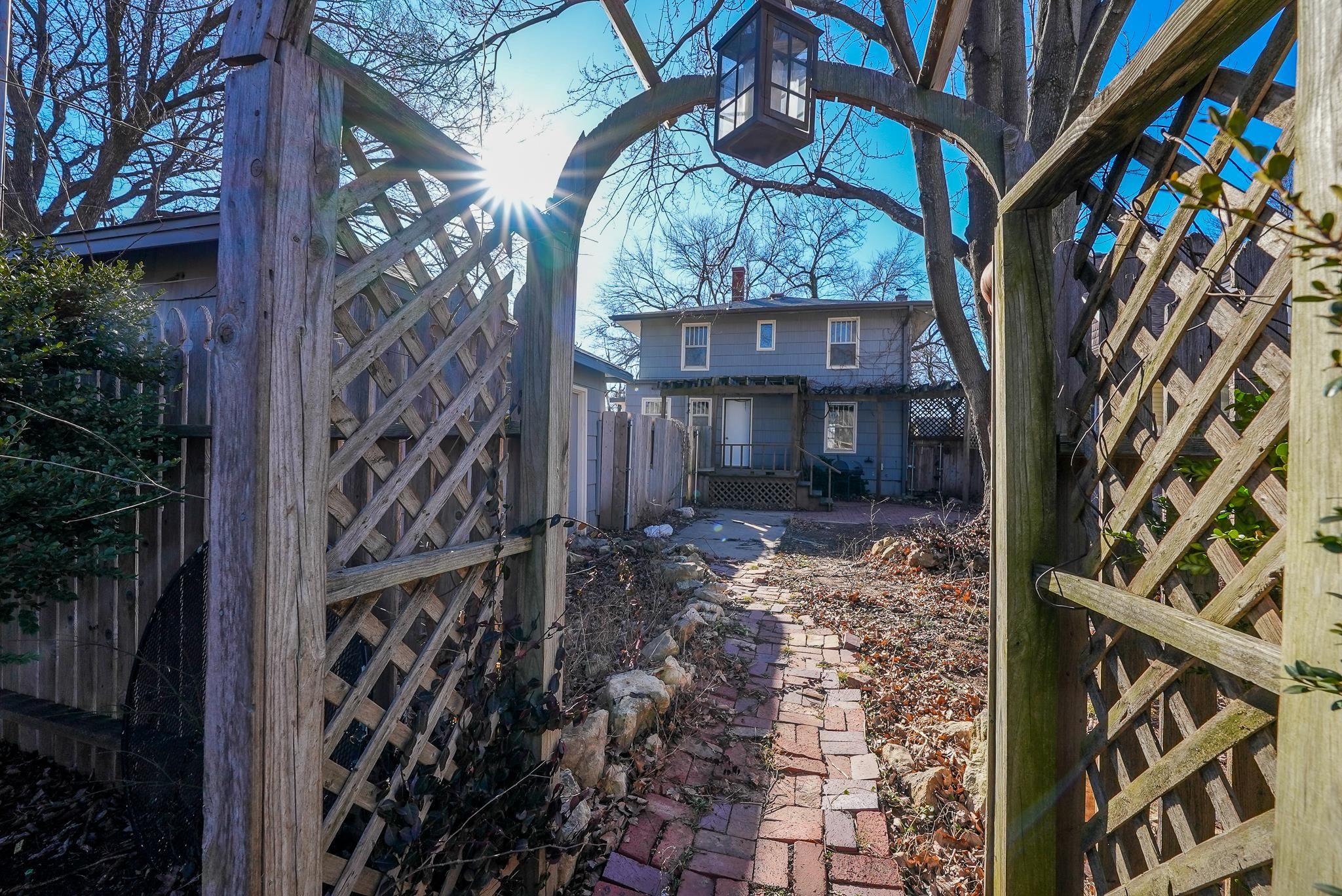 826 W 4th Avenue El Dorado KS 67042