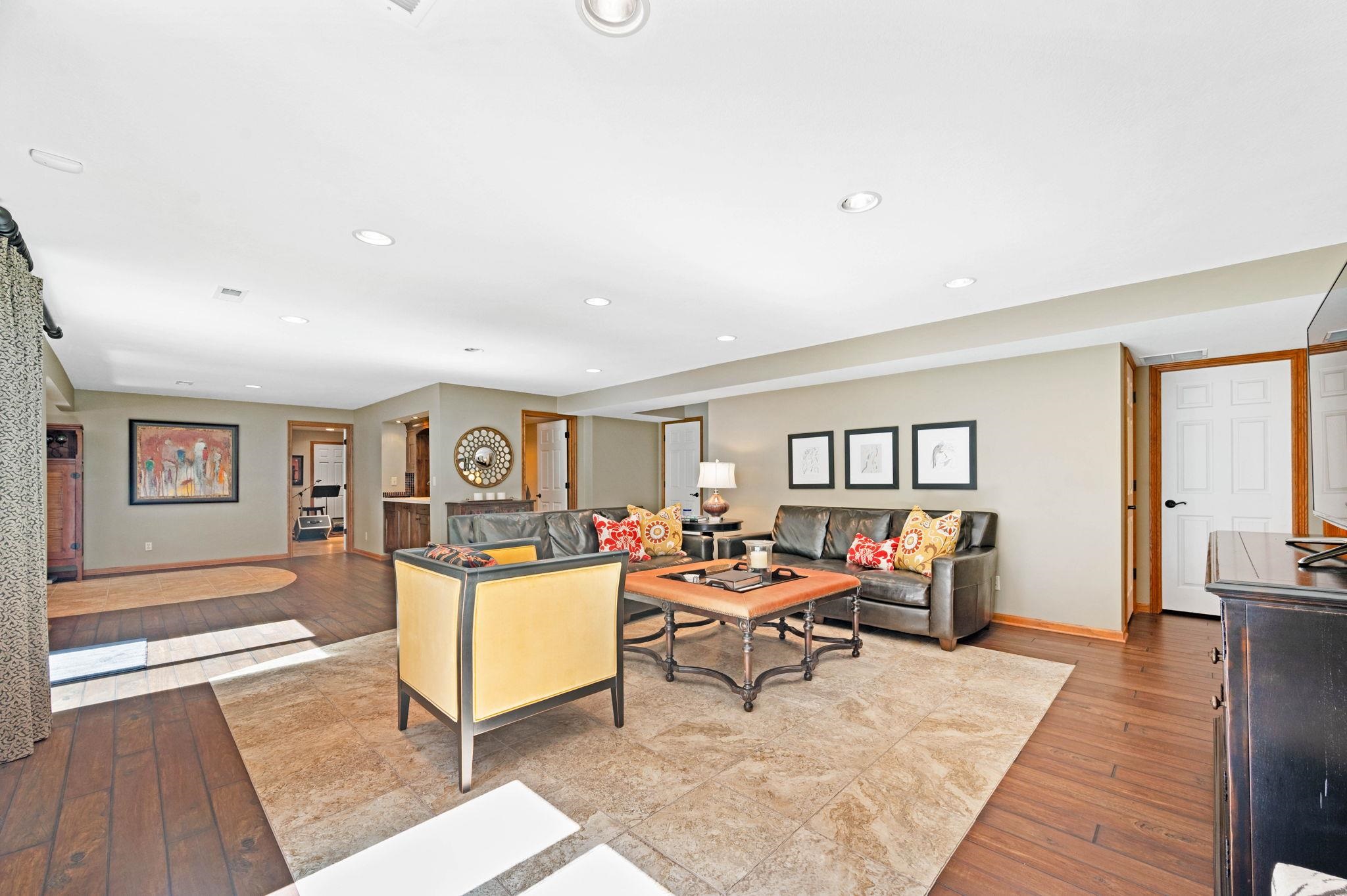 21 N Scottsdale Wichita KS 67230