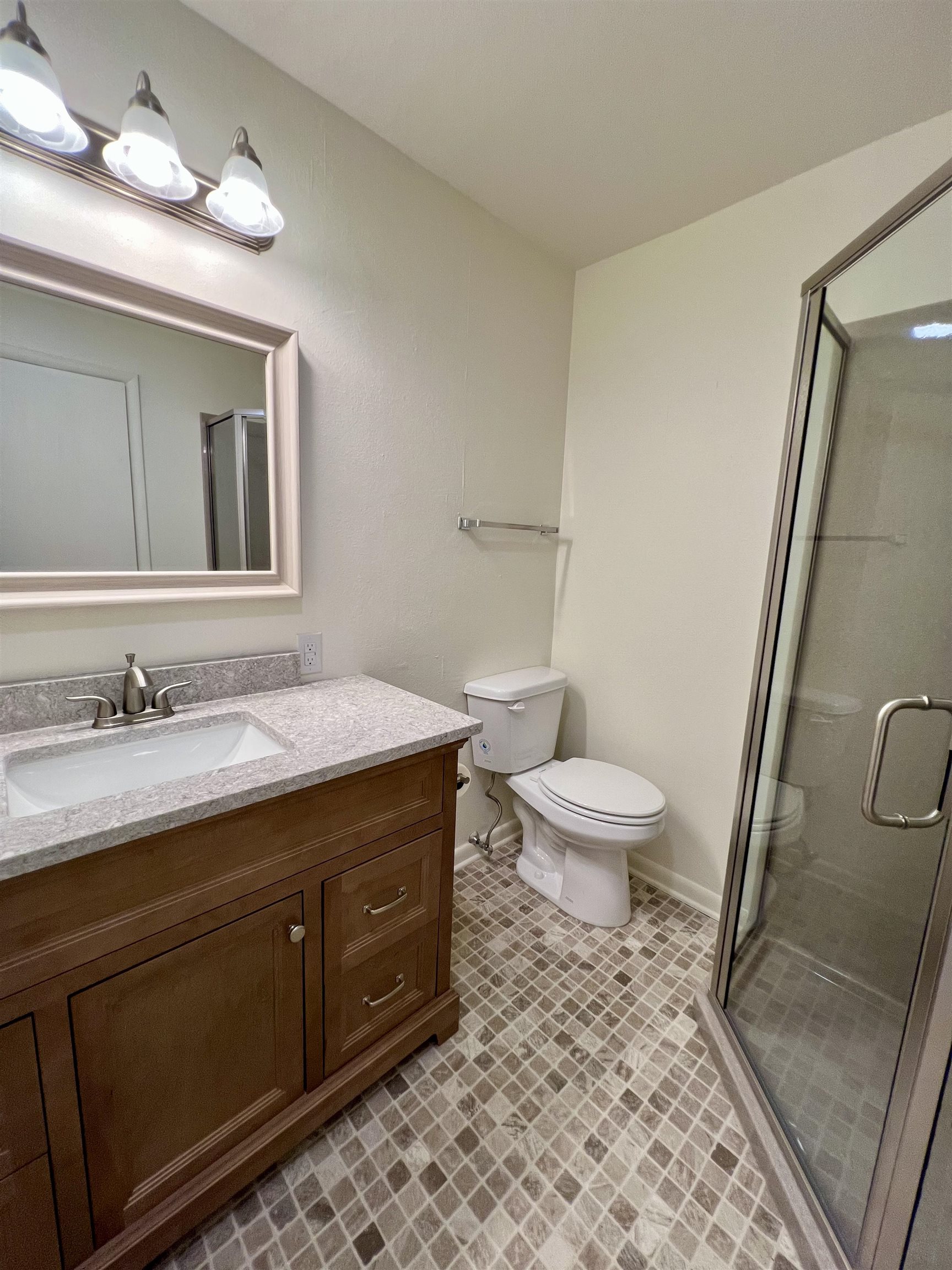607 N 9th Arkansas City KS 67005