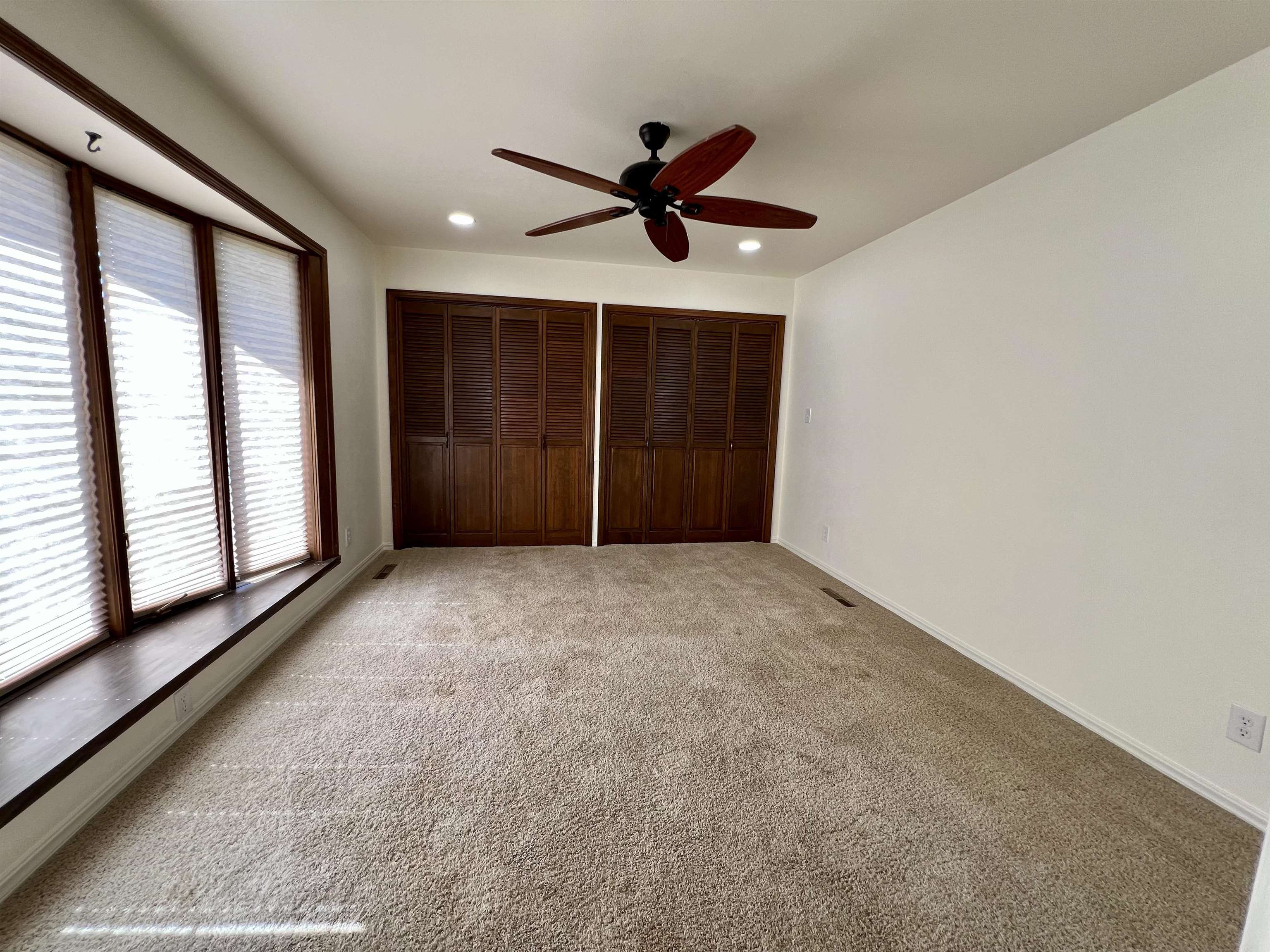 607 N 9th Arkansas City KS 67005