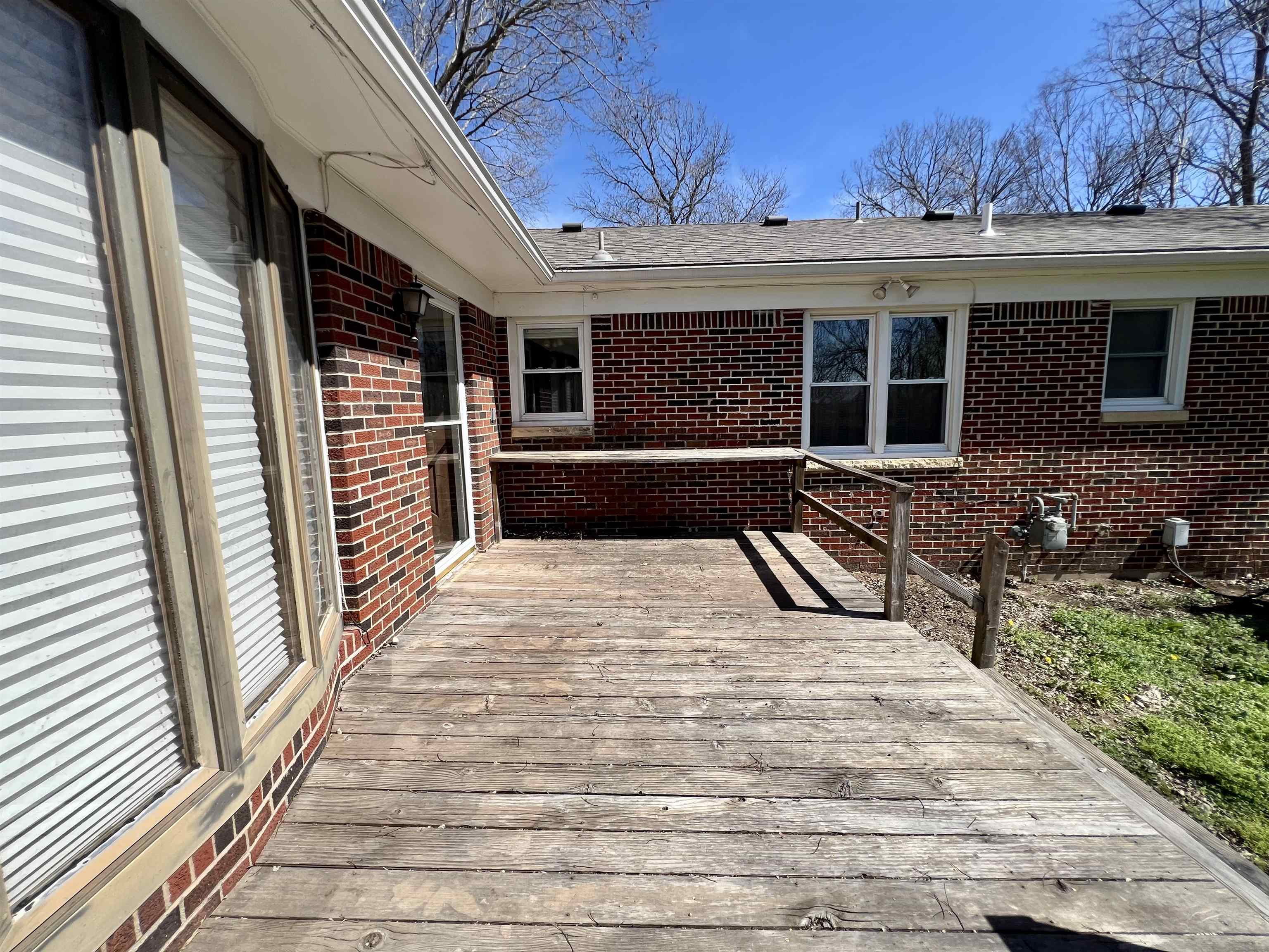 607 N 9th Arkansas City KS 67005