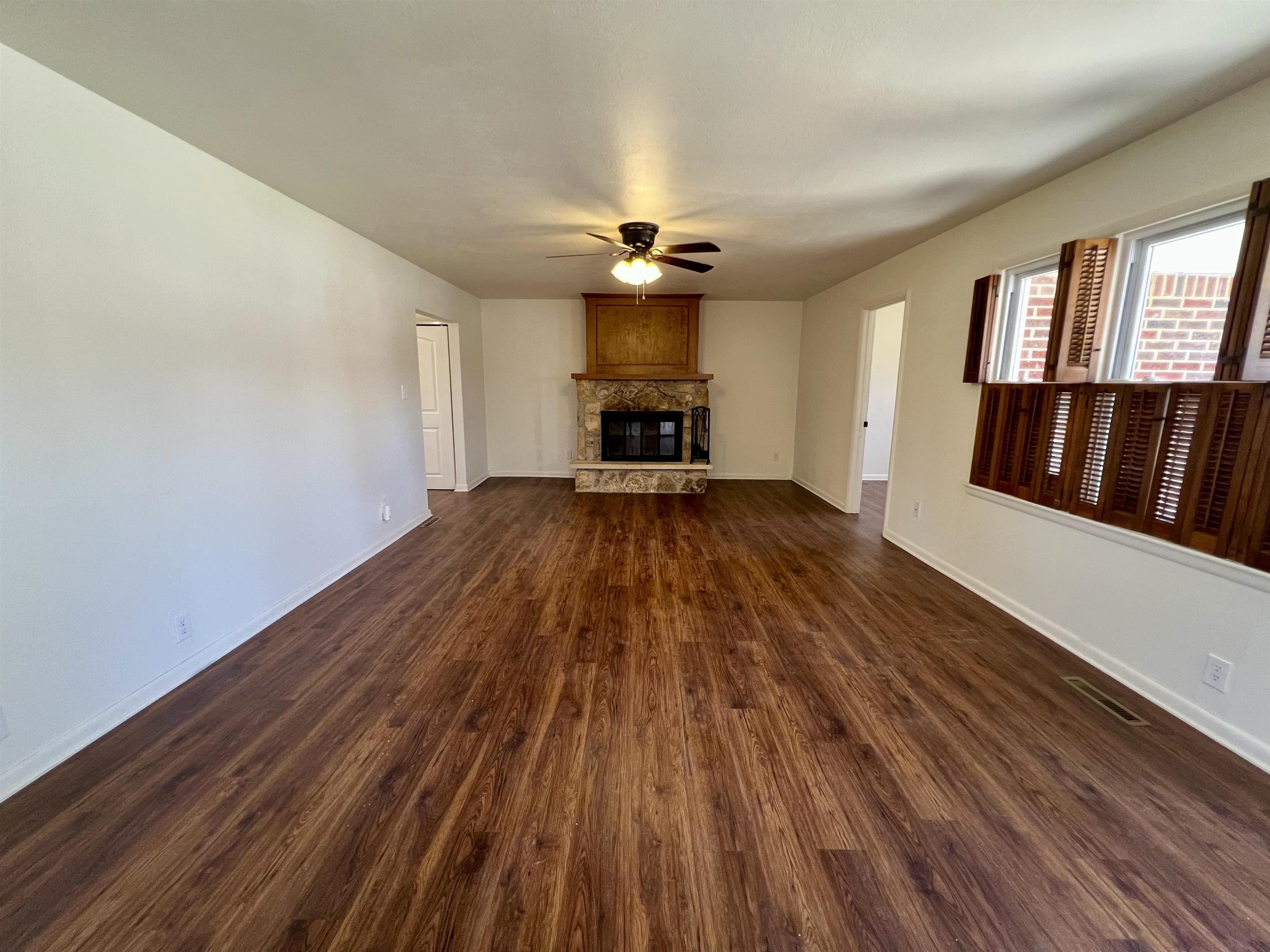 607 N 9th Arkansas City KS 67005