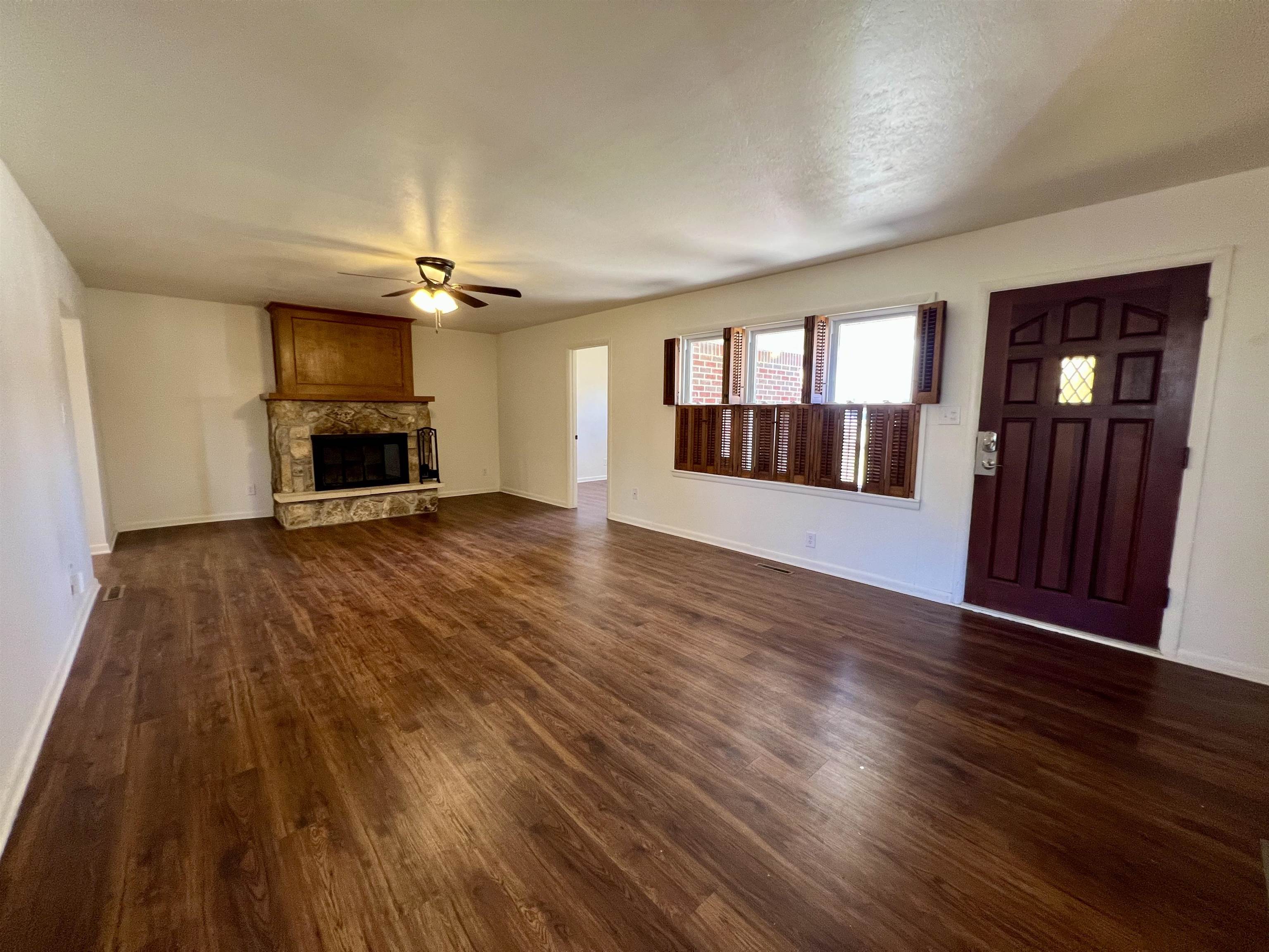 607 N 9th Arkansas City KS 67005
