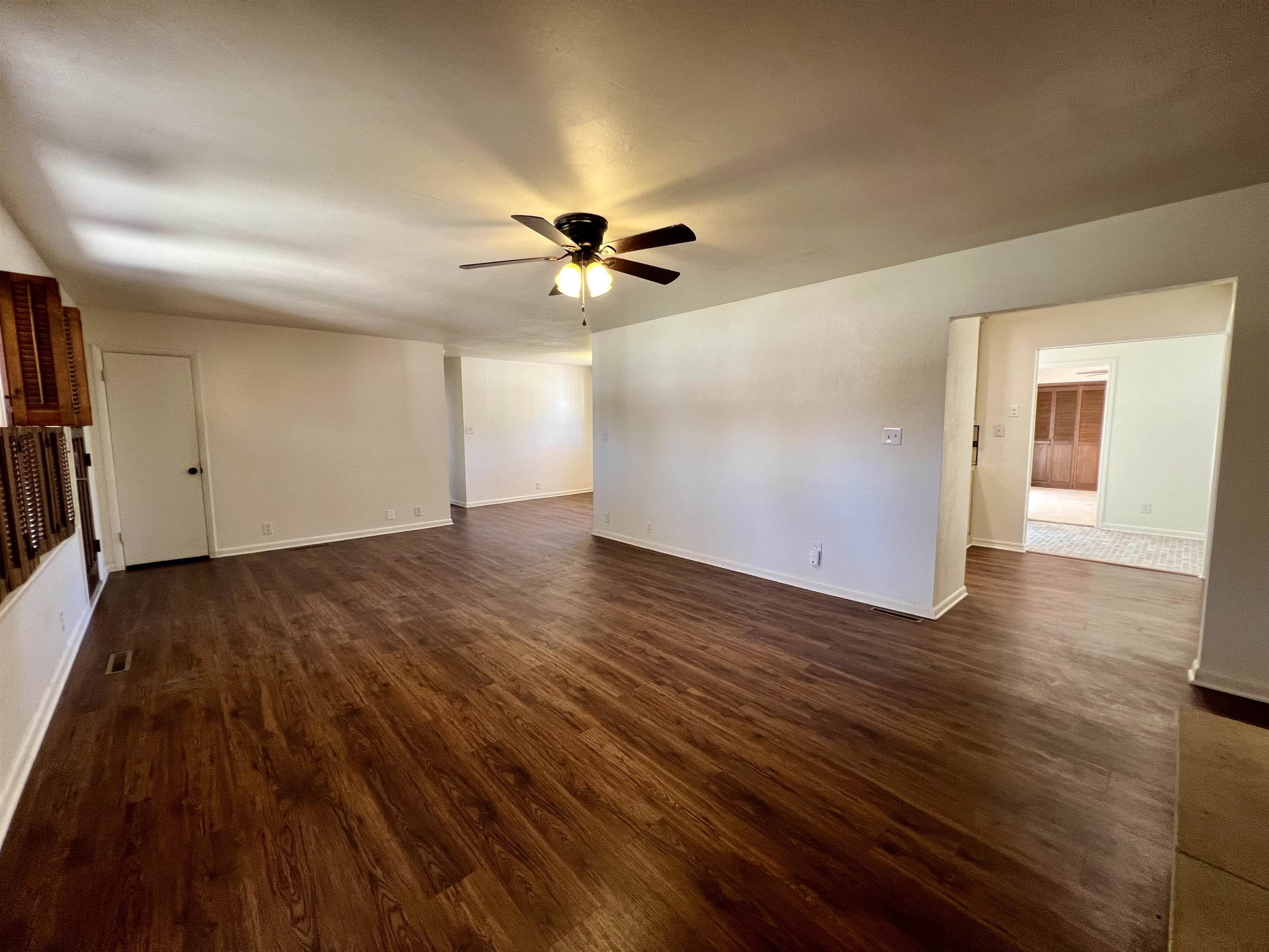 607 N 9th Arkansas City KS 67005