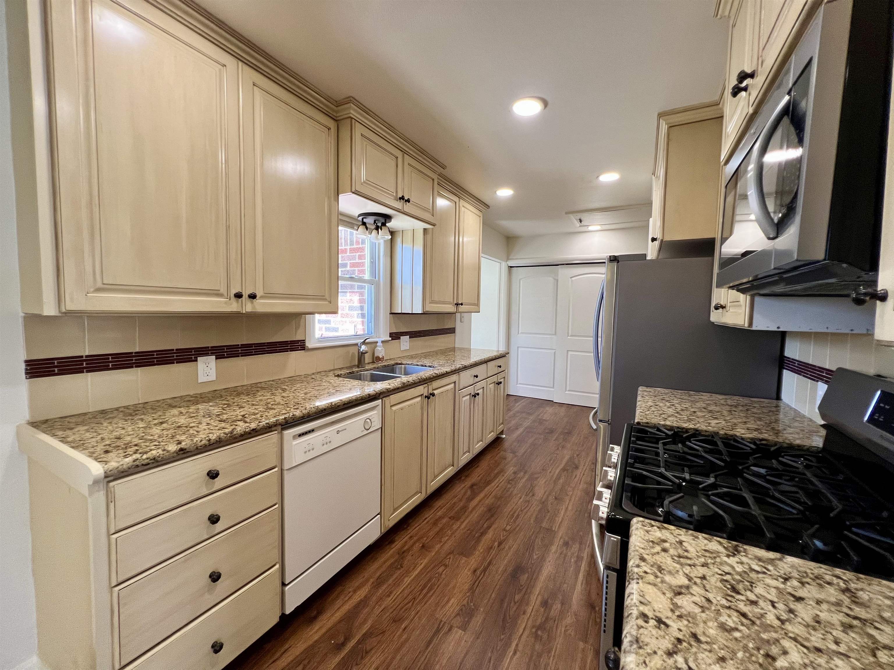 607 N 9th Arkansas City KS 67005